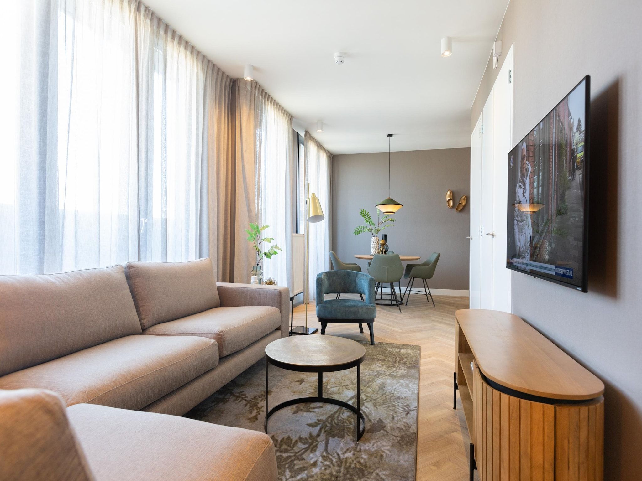 De woonkamer van Maurits 7 in Den Haag