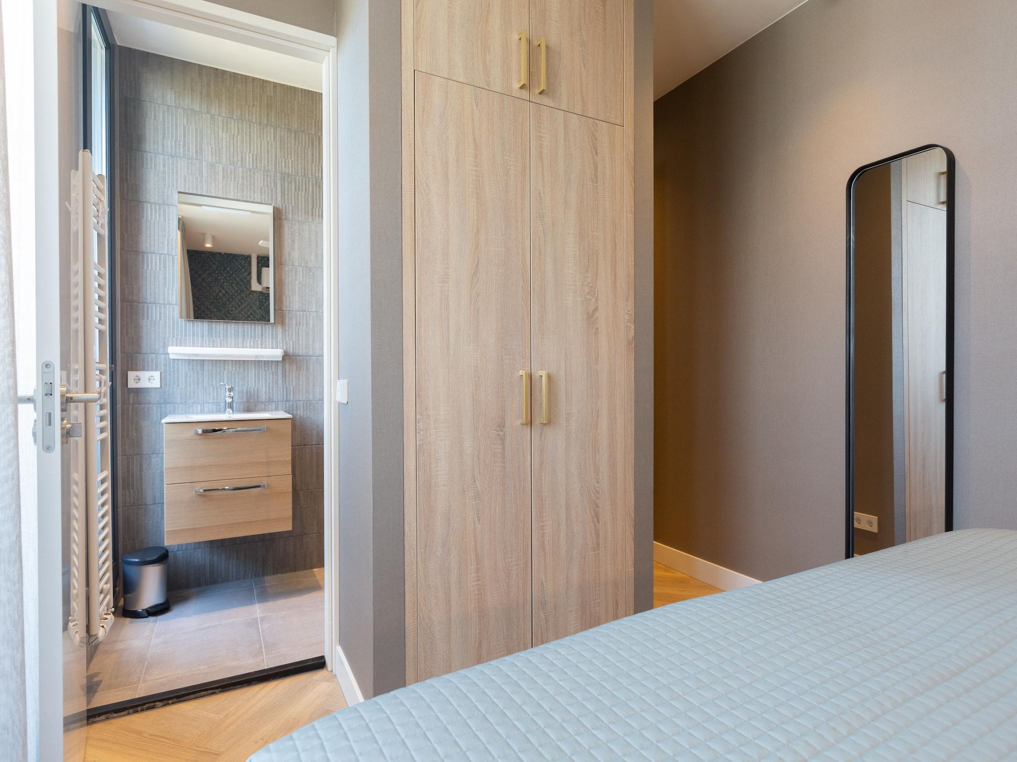Een slaapkamer van Maurits 7 in Den Haag