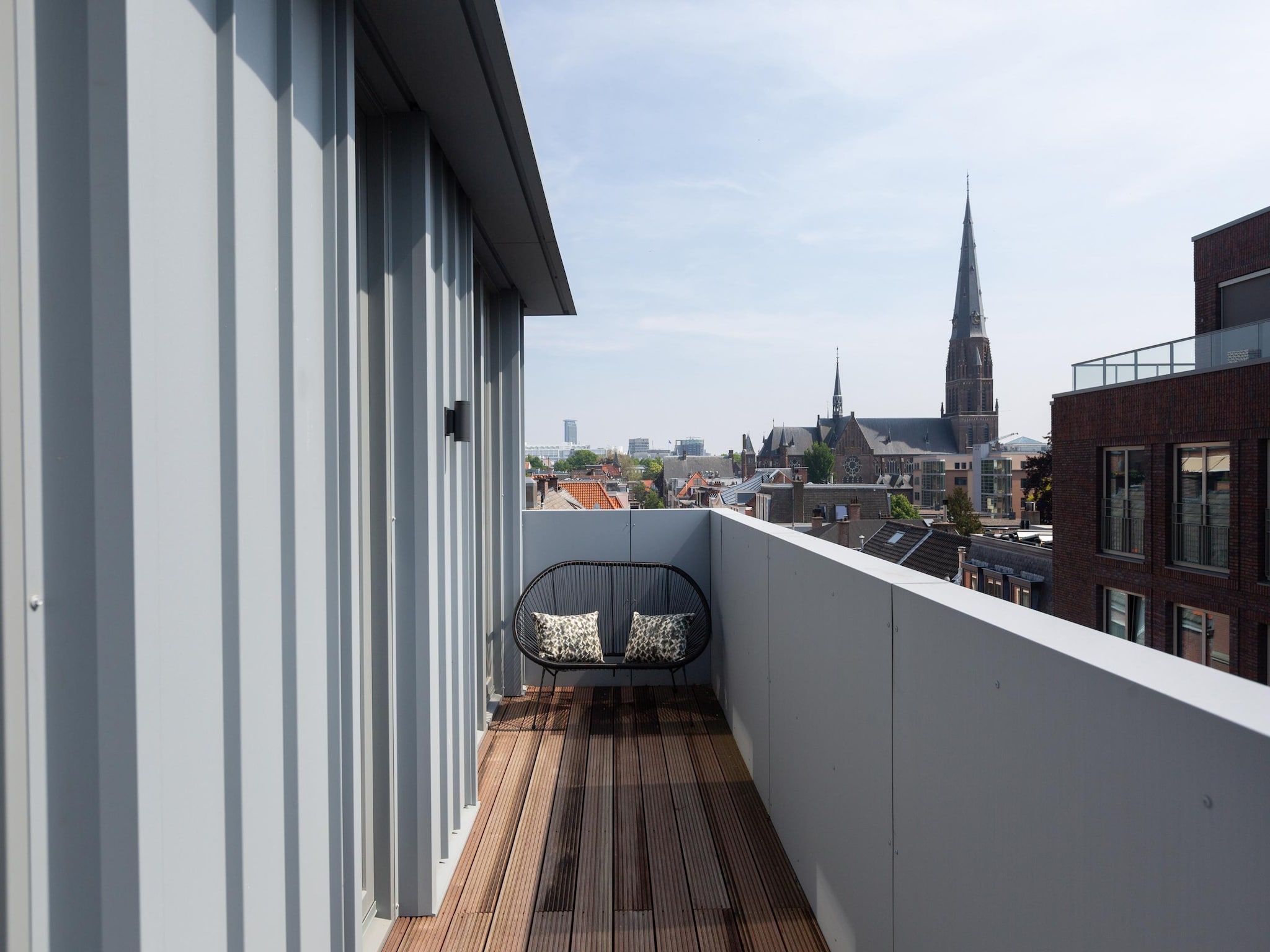 Het terras van Maurits 8 in Den Haag