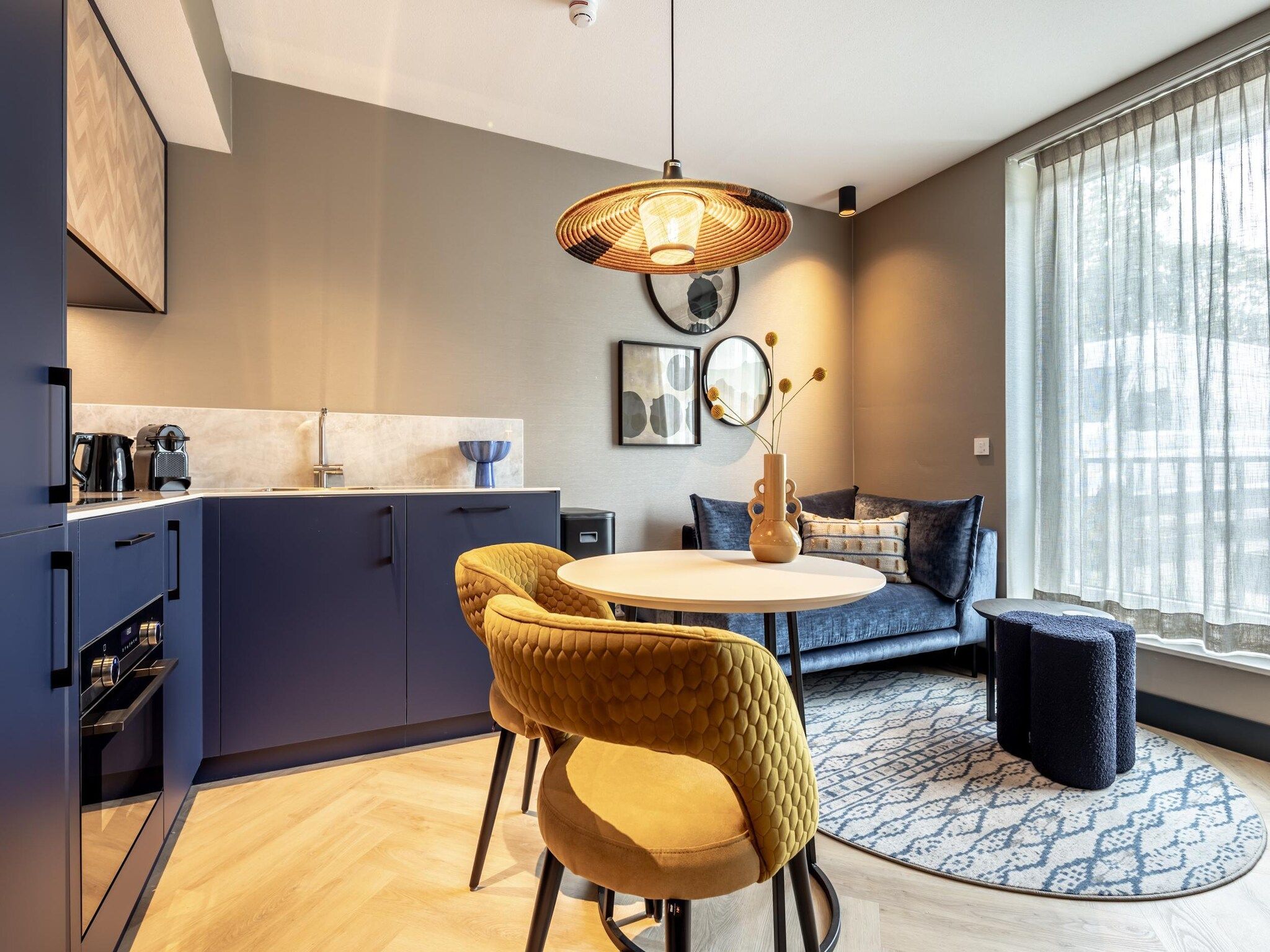 De eetkamer van Delft 1B in Den Haag