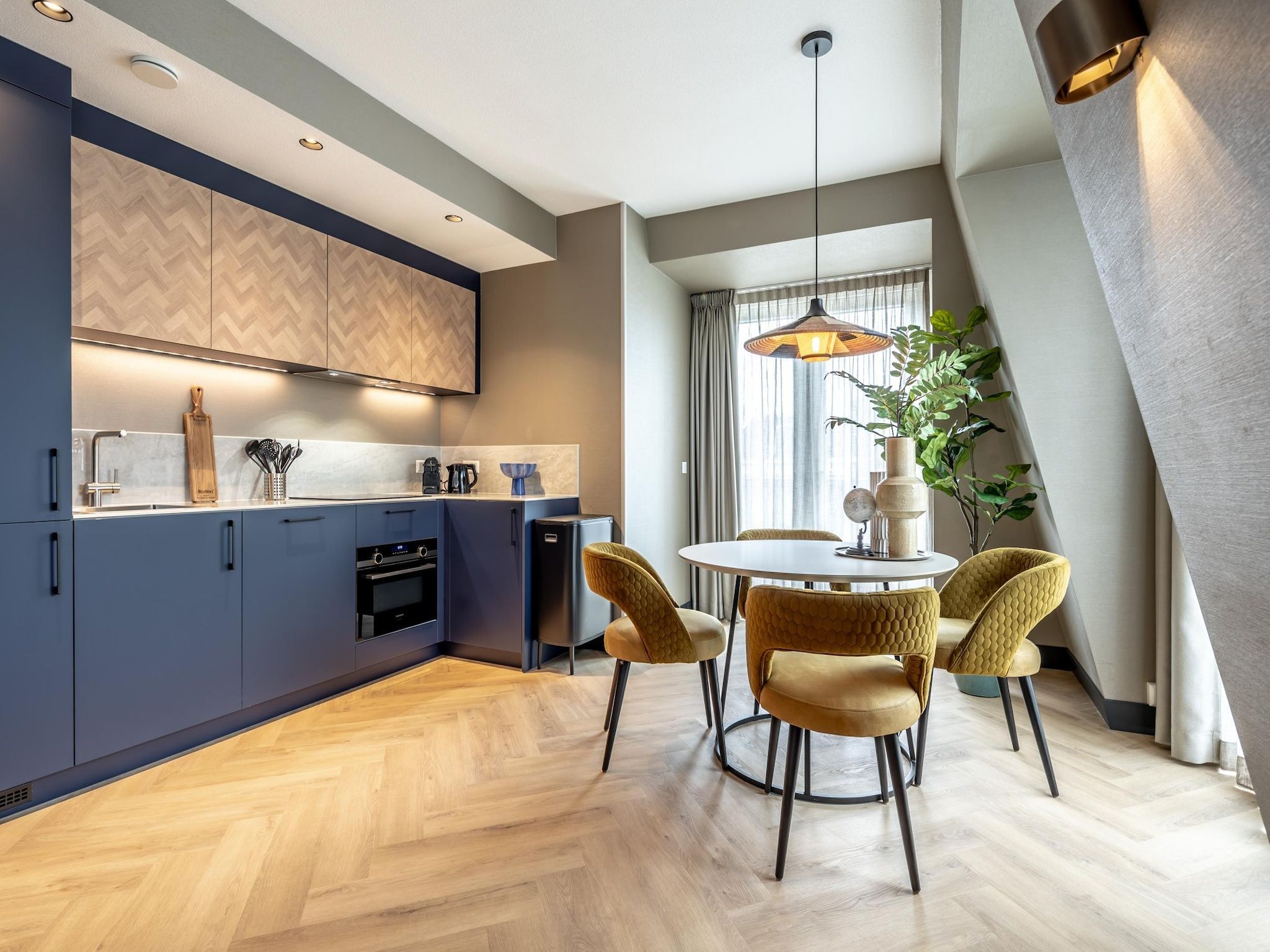 De eetkamer van Delft 3B in Delft