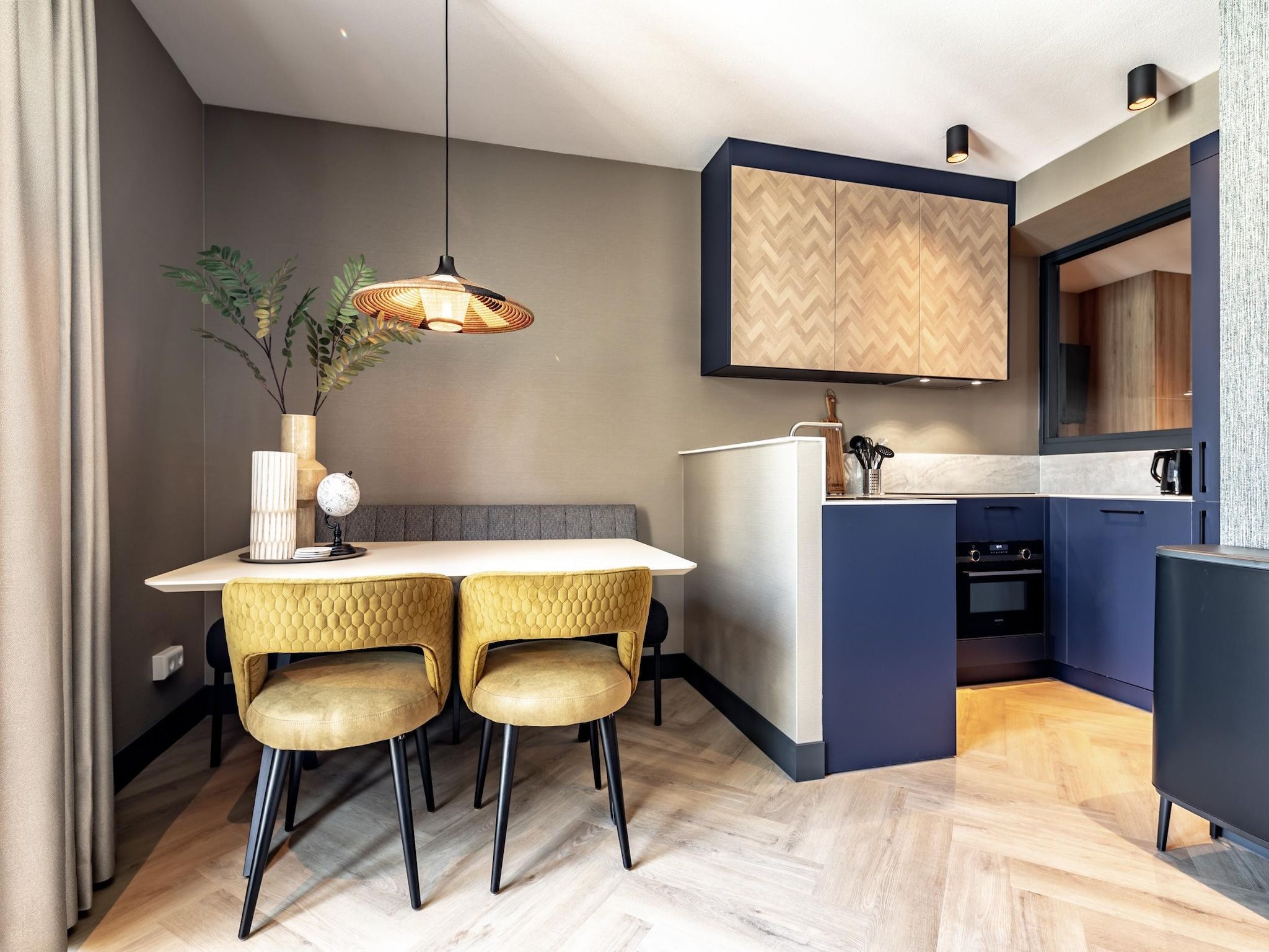 De eetkamer van Delft 4A in Delft
