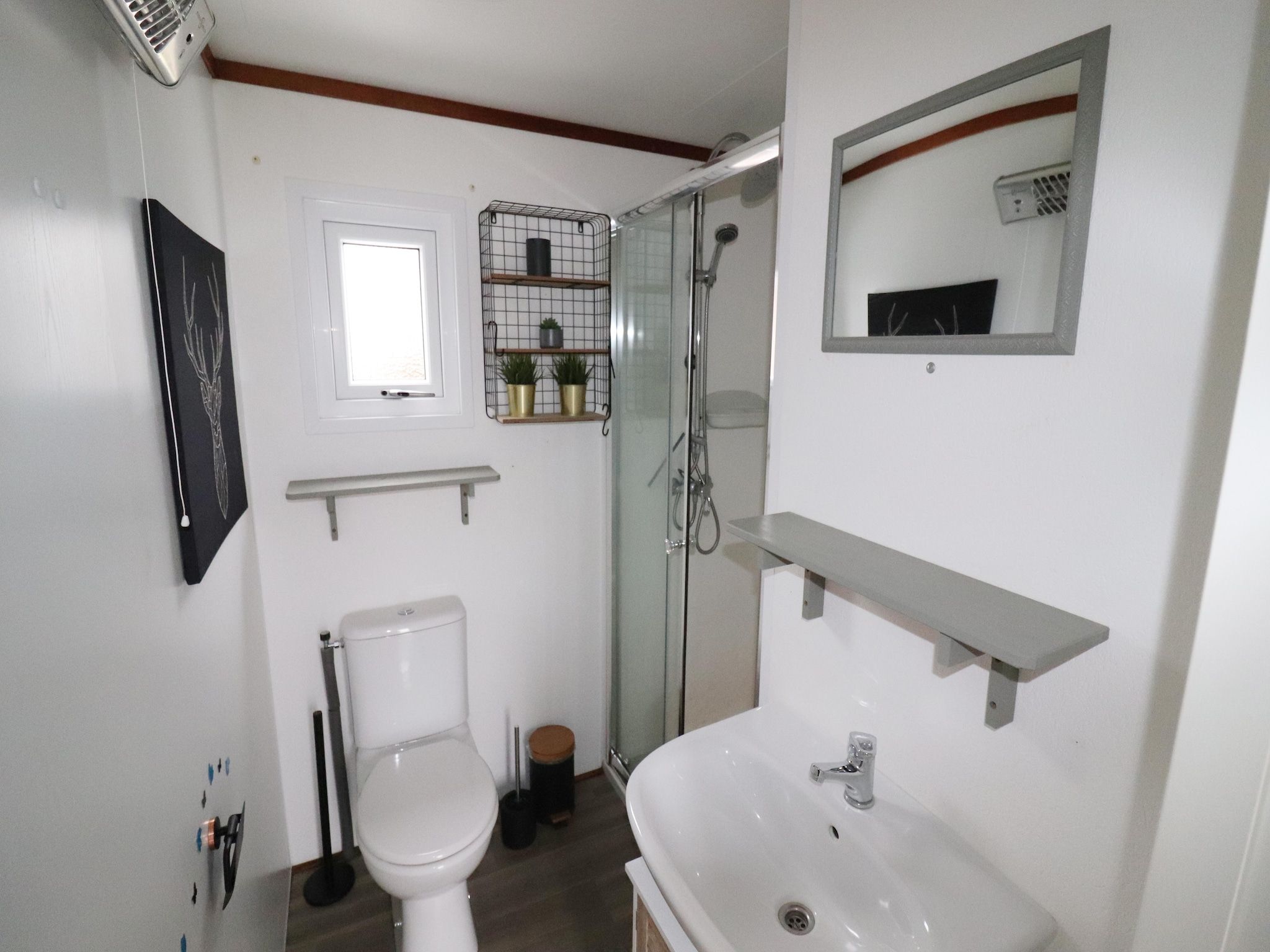 De badkamer van VT 103 in Tzummarum