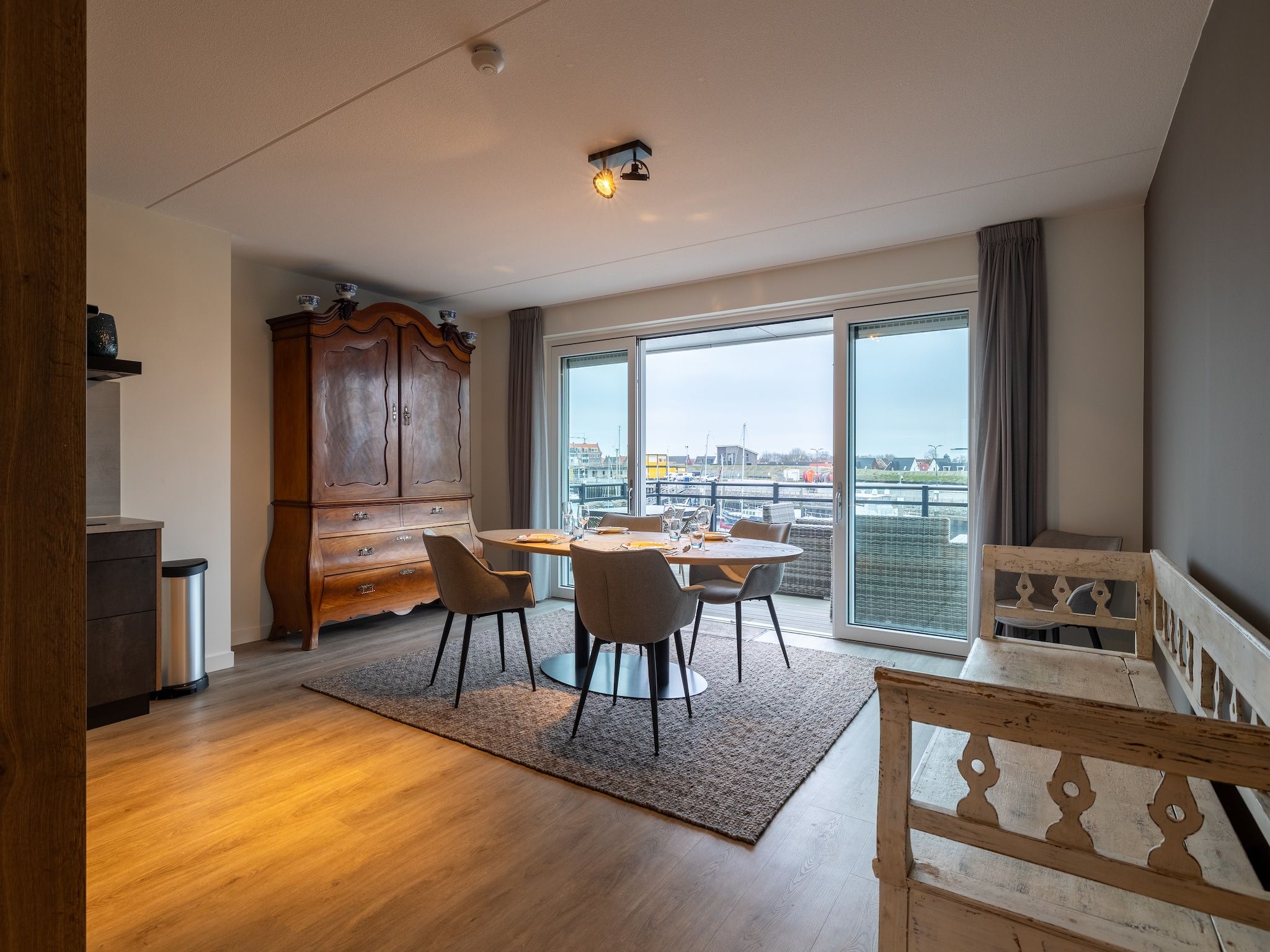 De woonkamer van Appartement Vista Maris - Havenweg 8-28  Sint-Annaland in Sint-Annaland