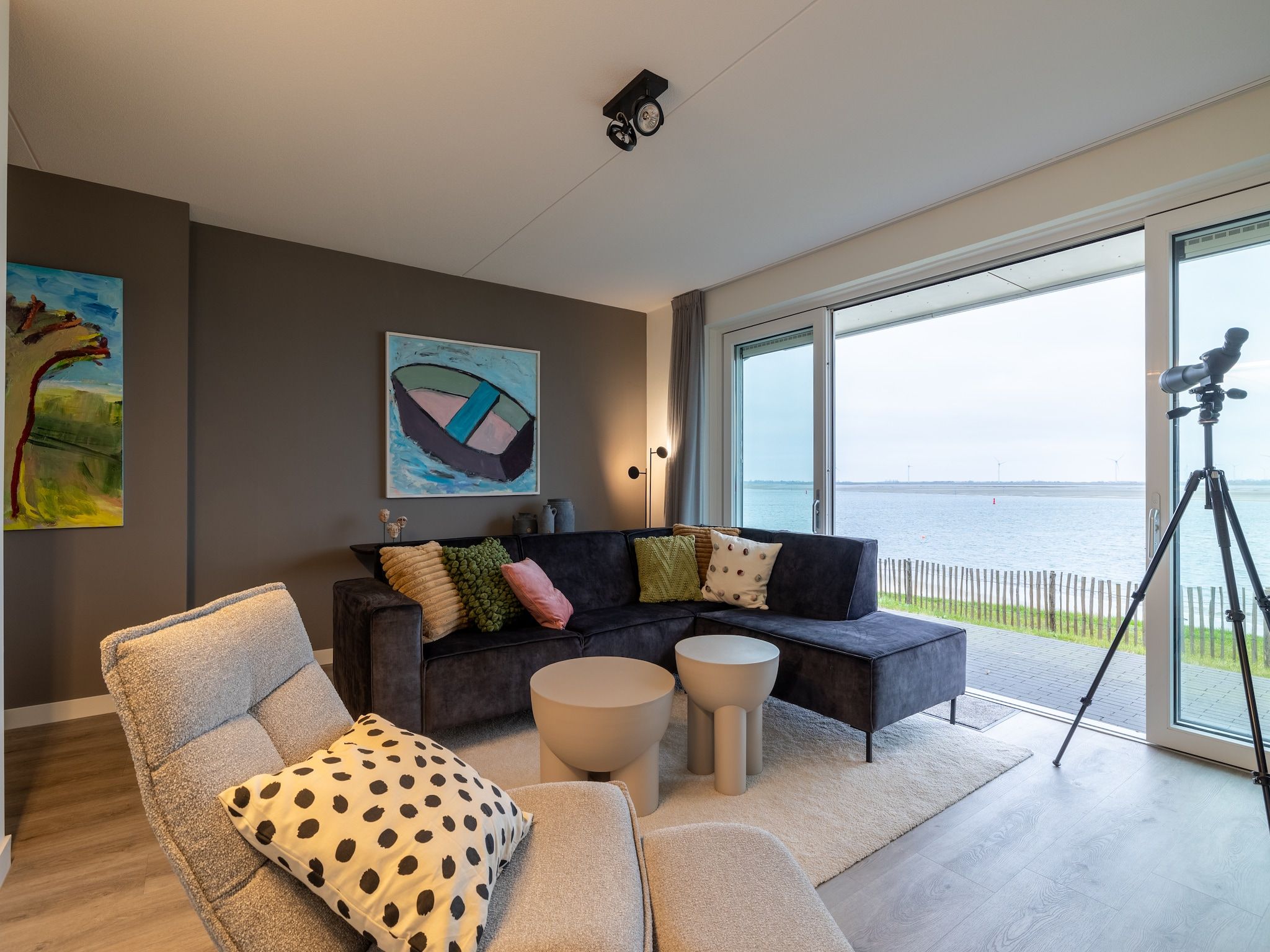 De woonkamer van Appartement Vista Maris - Havenweg 8-28  Sint-Annaland in Sint-Annaland