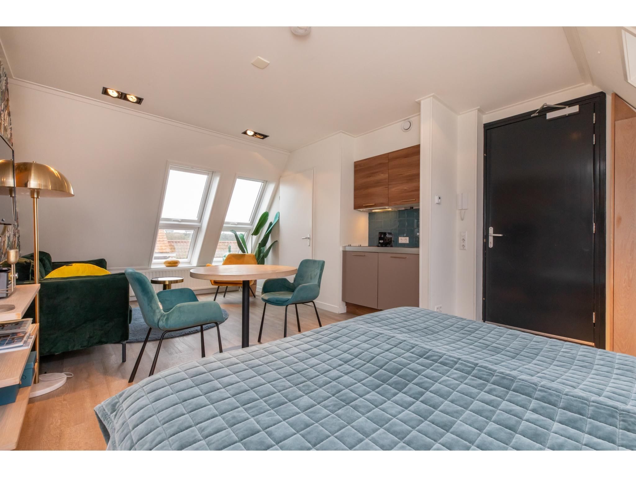Een slaapkamer van Langestraat 29D in Zoutelande