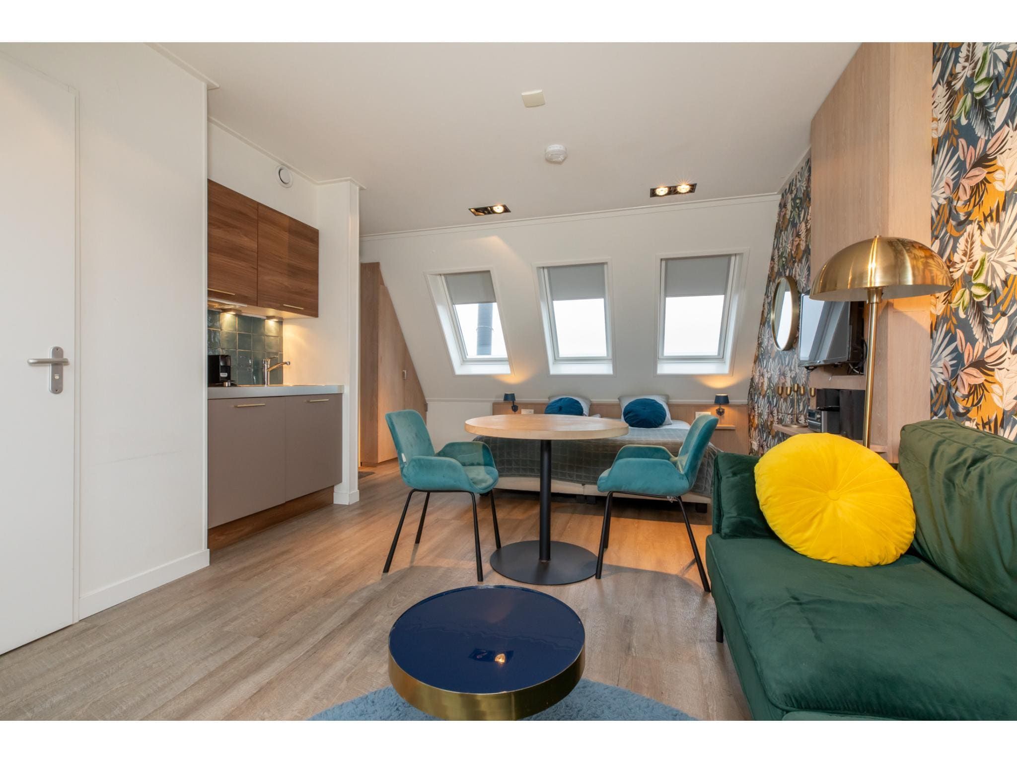 De woonkamer van Langestraat 29D in Zoutelande