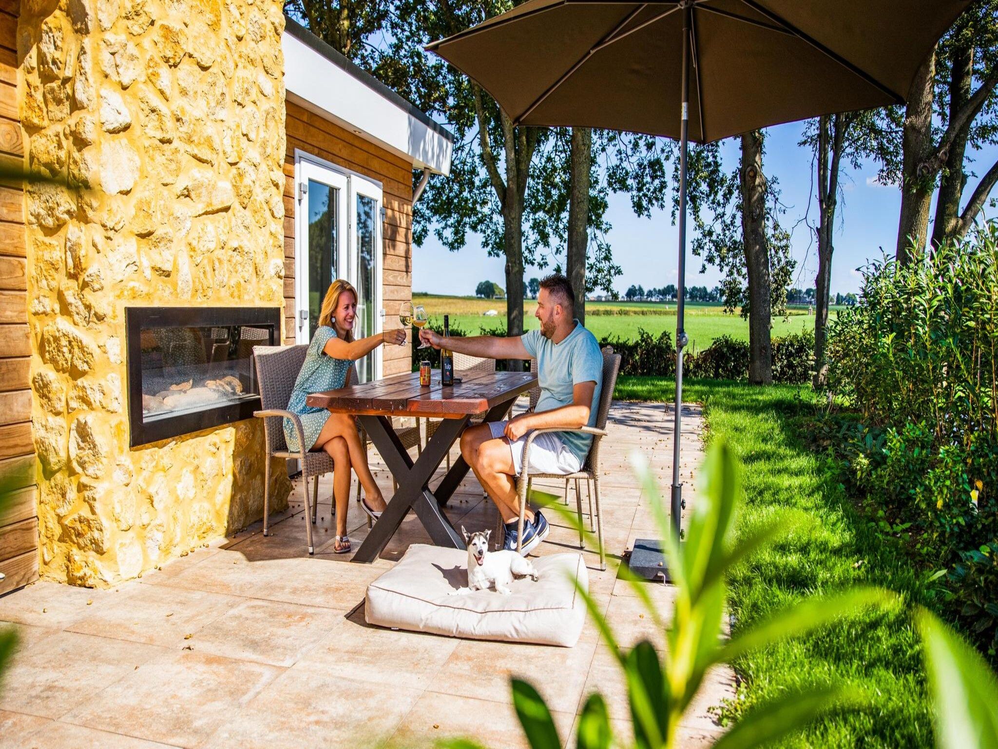 Het terras van Schaelsbergerbosch - Fireplace & Sauna in Bemelen