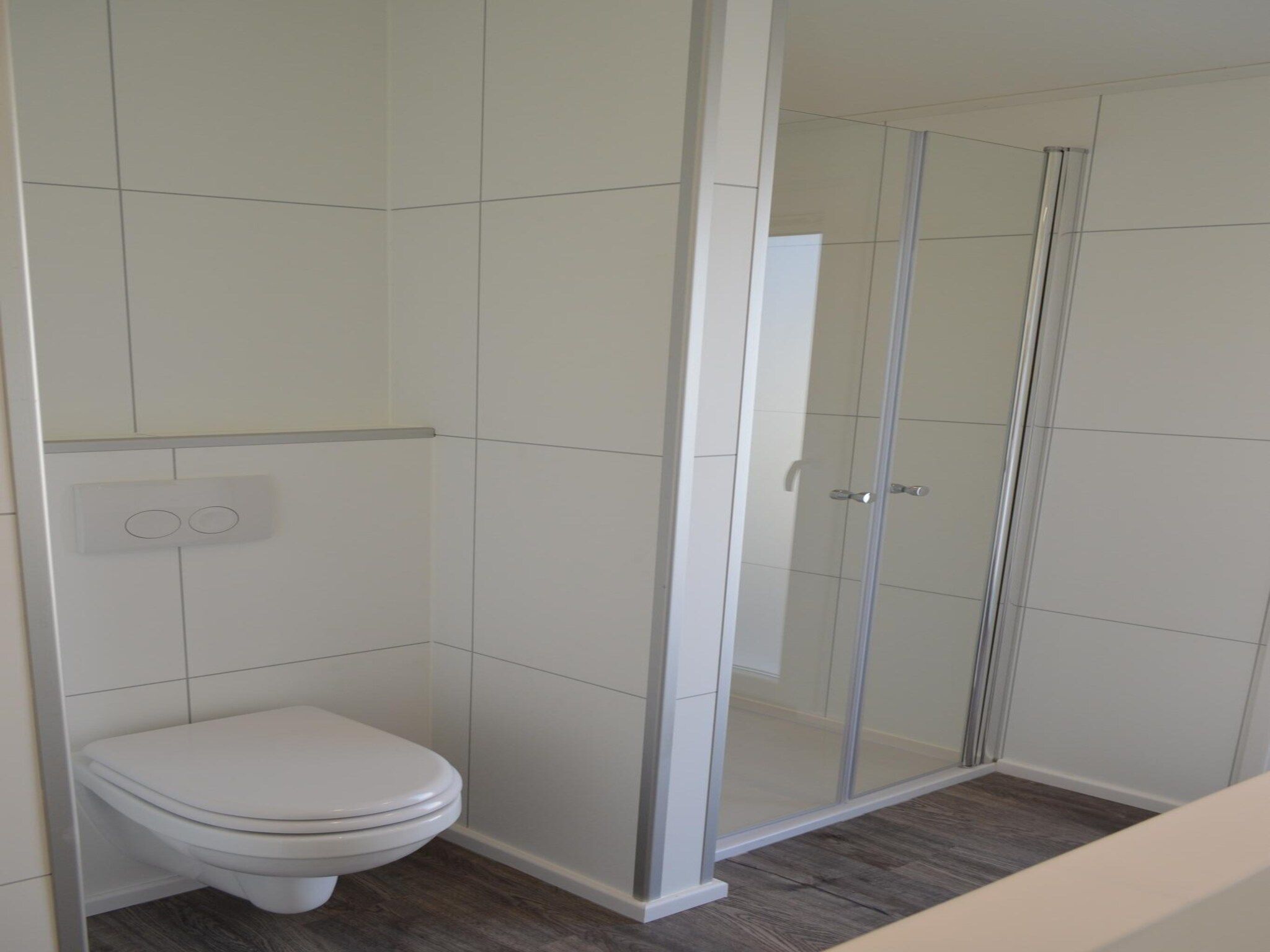 De badkamer van Schaelsbergerbosch - 2 Bathrooms, Fireplace & Garden Shed in Bemelen
