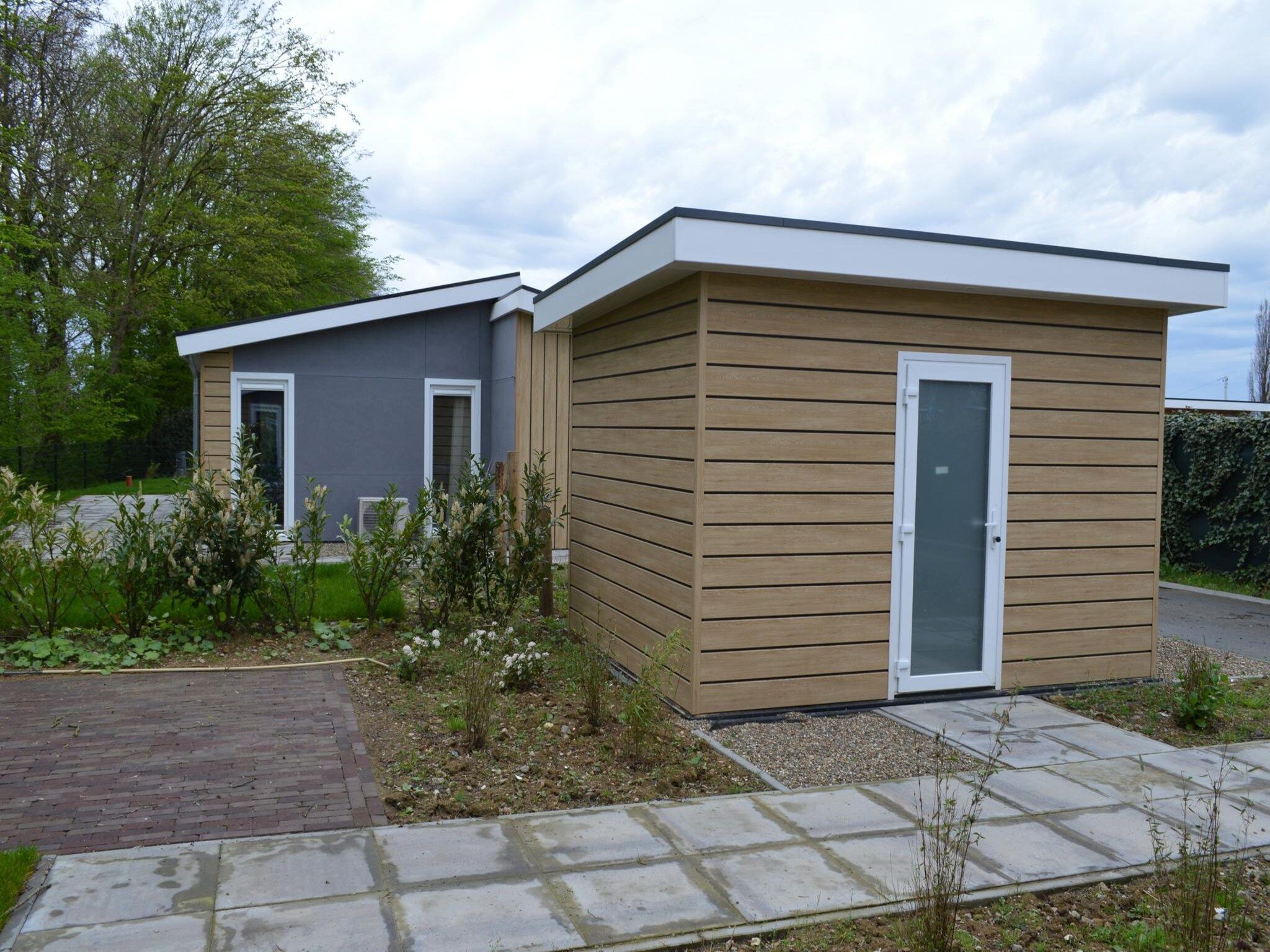De buitenkant van Schaelsbergerbosch Eco - Garden House & Sauna in Bemelen