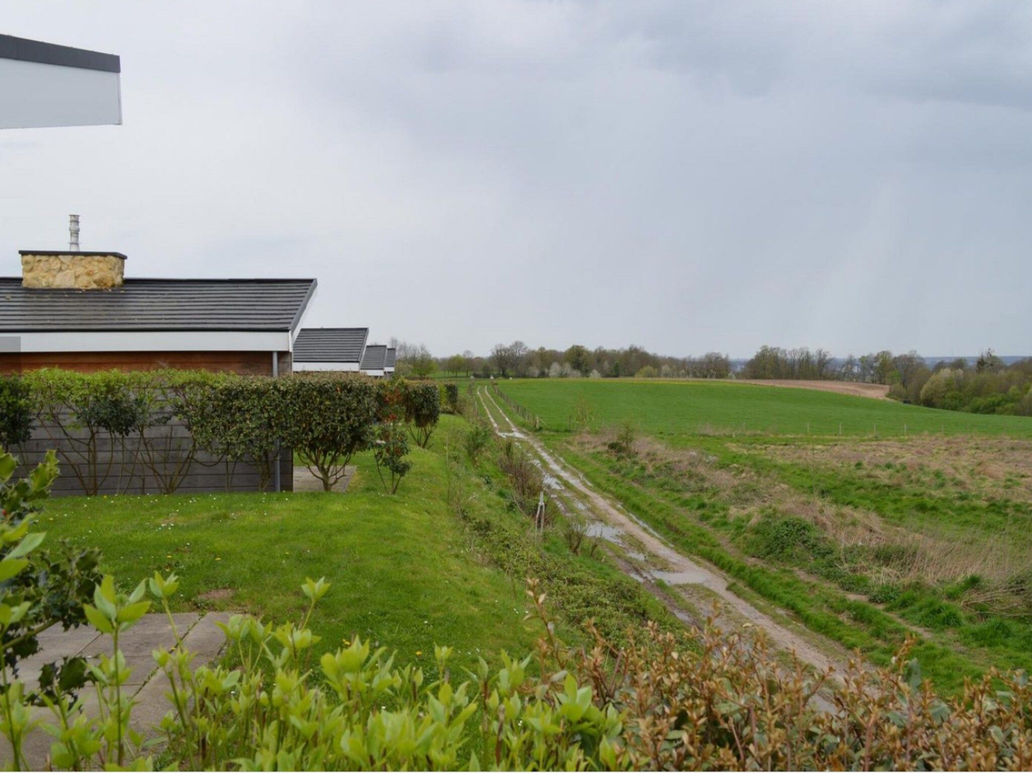 Het uitzicht vanaf Ravenbosch - Fireplace, Garden Shed & Sauna in Bemelen