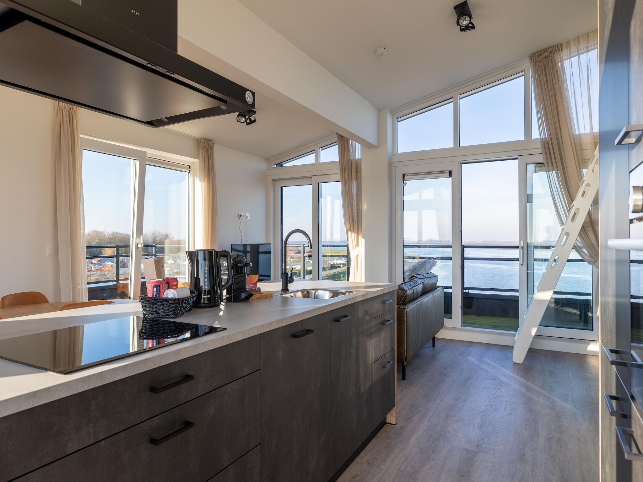 De keuken van Appartement Vista Maris - Havenweg 8-48  Sint-Annaland in Sint-Annaland