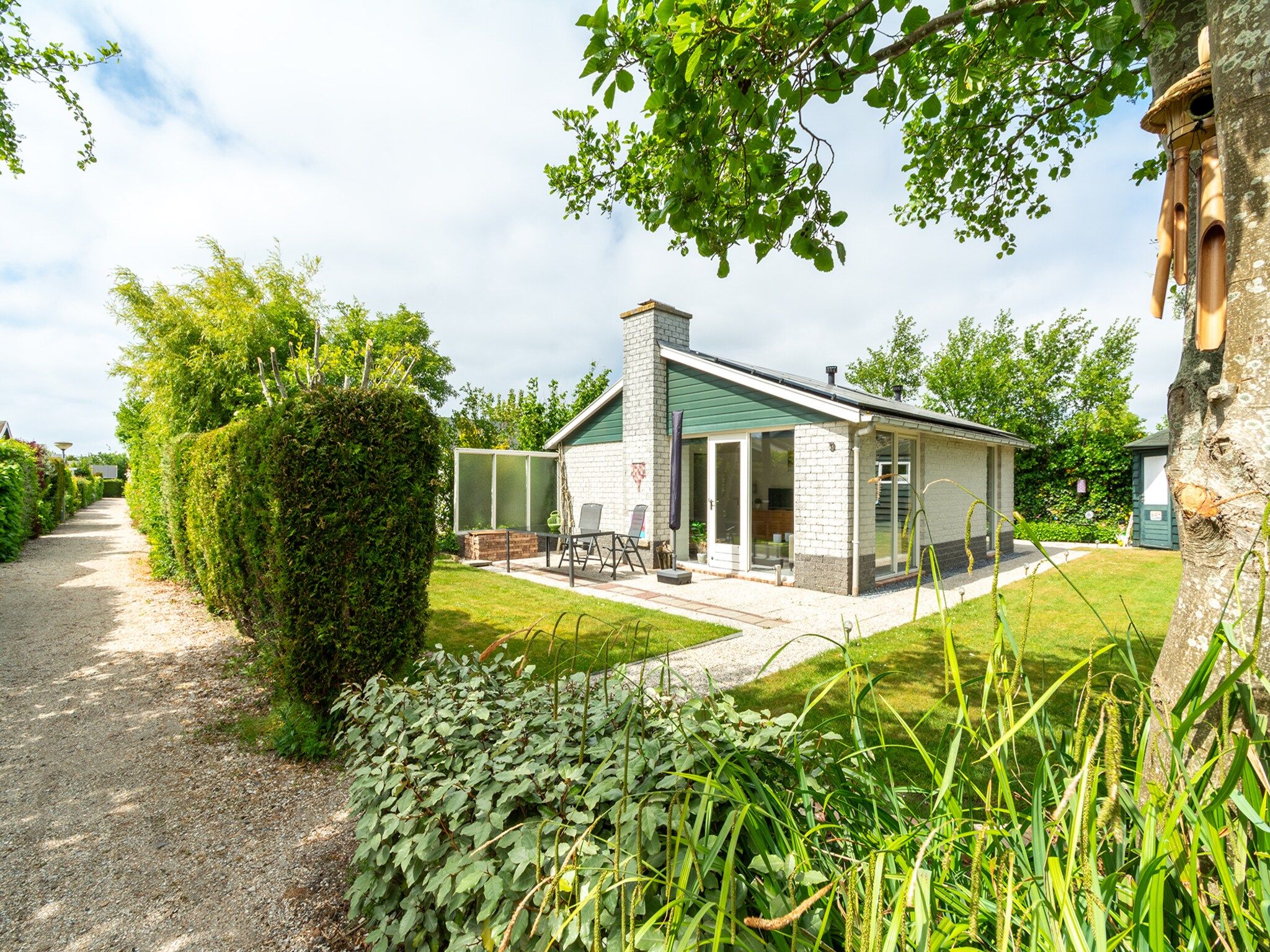 Het terras van Watersnip 9 in Petten