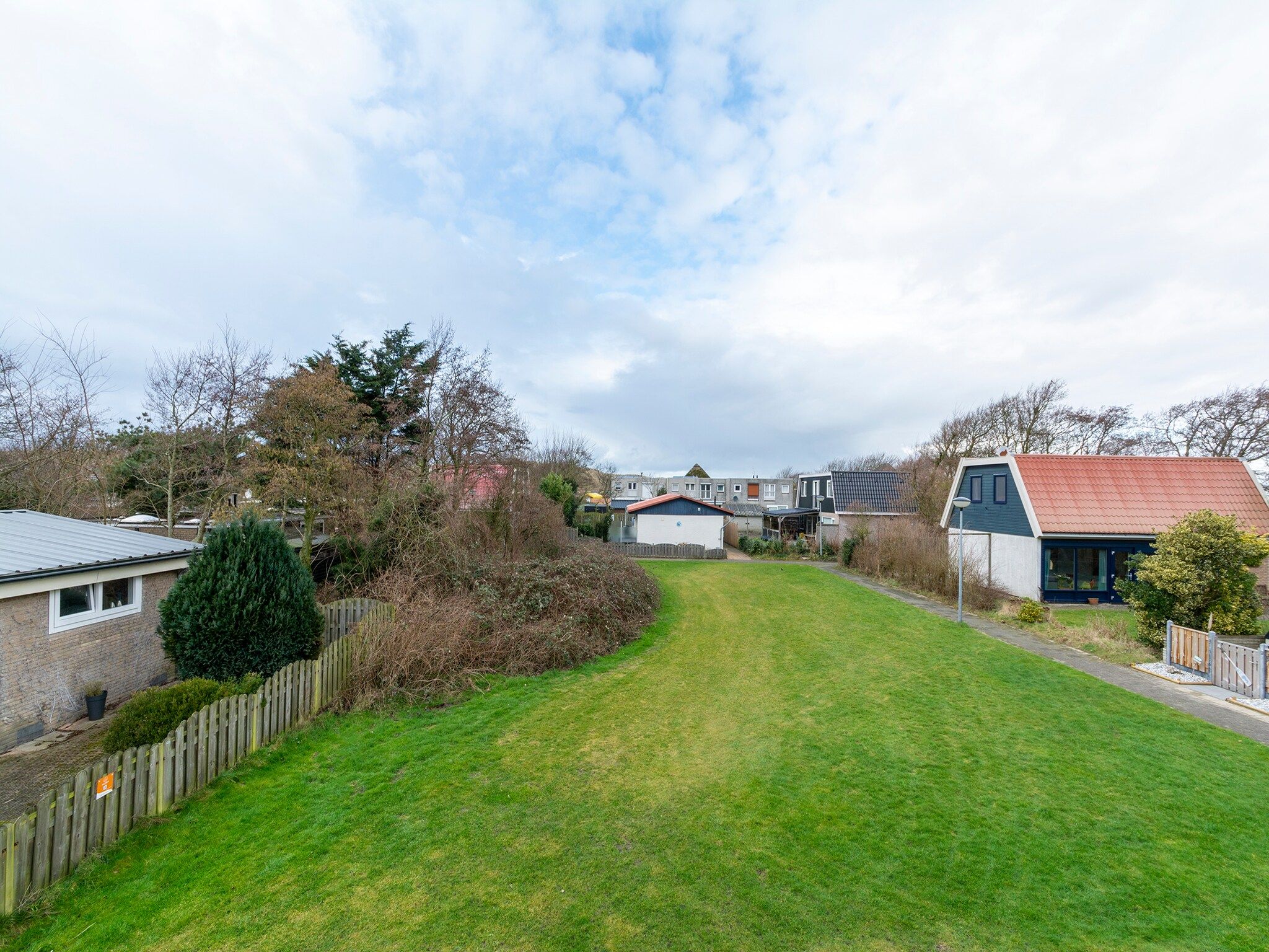 De tuin van Garnekuul 15 in Callantsoog
