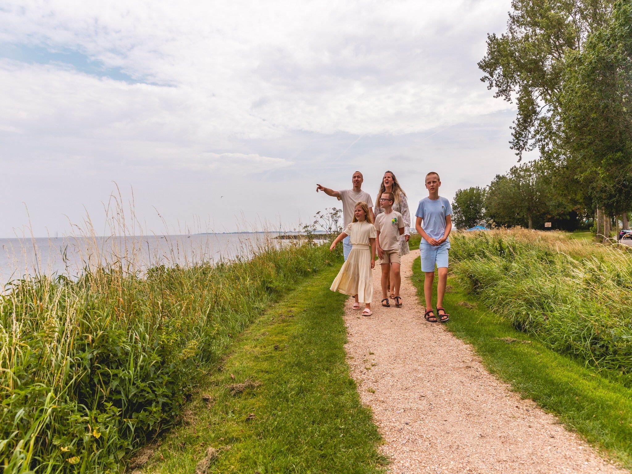 Parkfaciliteiten bij Andijk 15 in Andijk