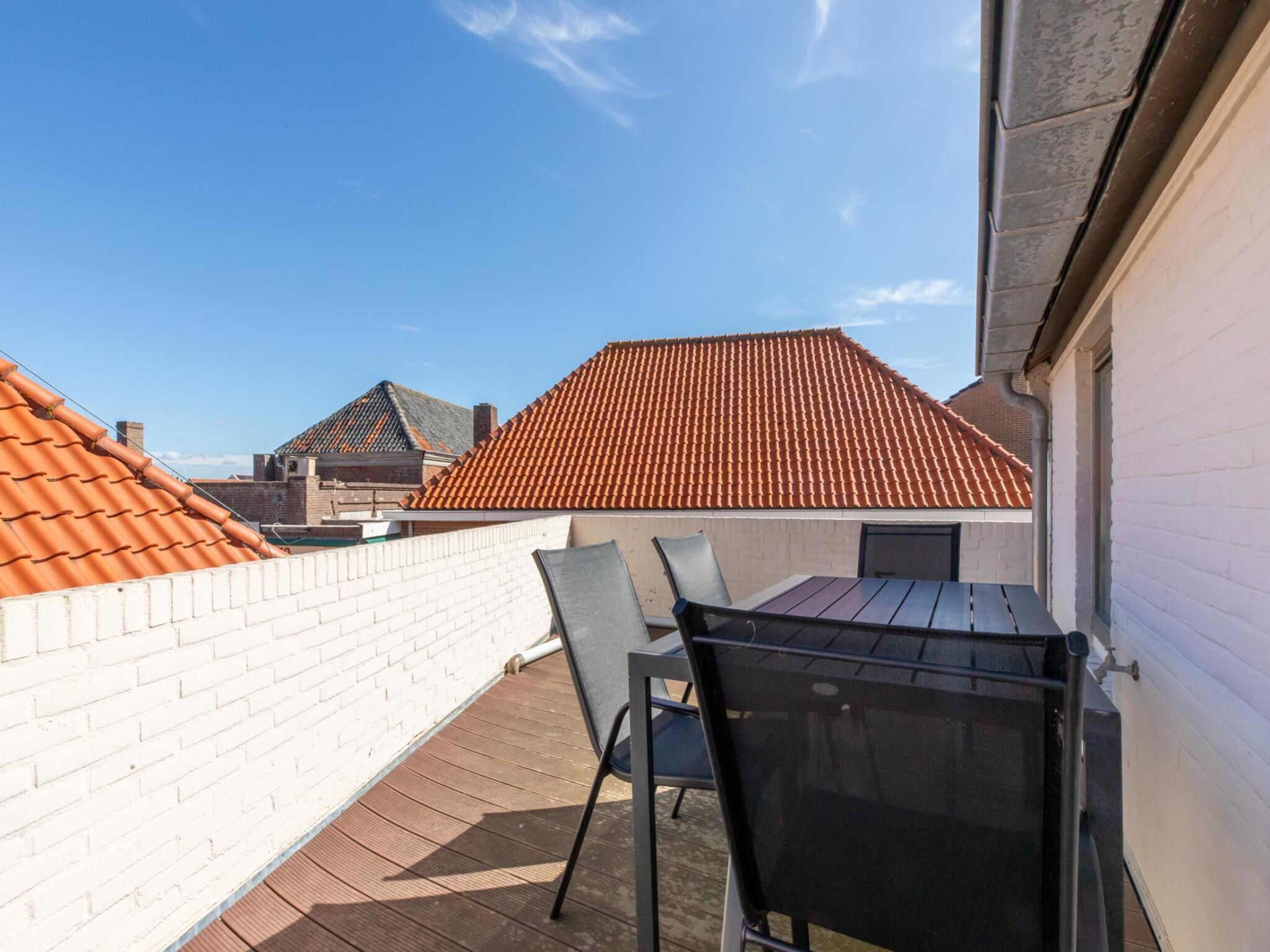 Het terras van Overnachten in Zoutelande  Comfortabel Appartement Langstraat 5A in Zoutelande