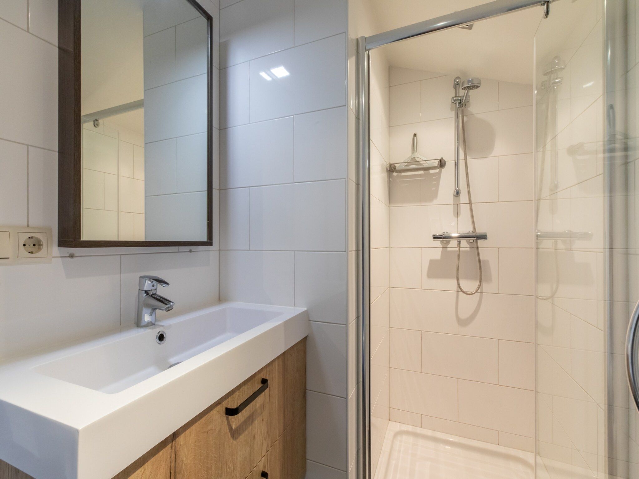 De badkamer van Overnachten in Zoutelande  Comfortabel Appartement Langstraat 5A in Zoutelande