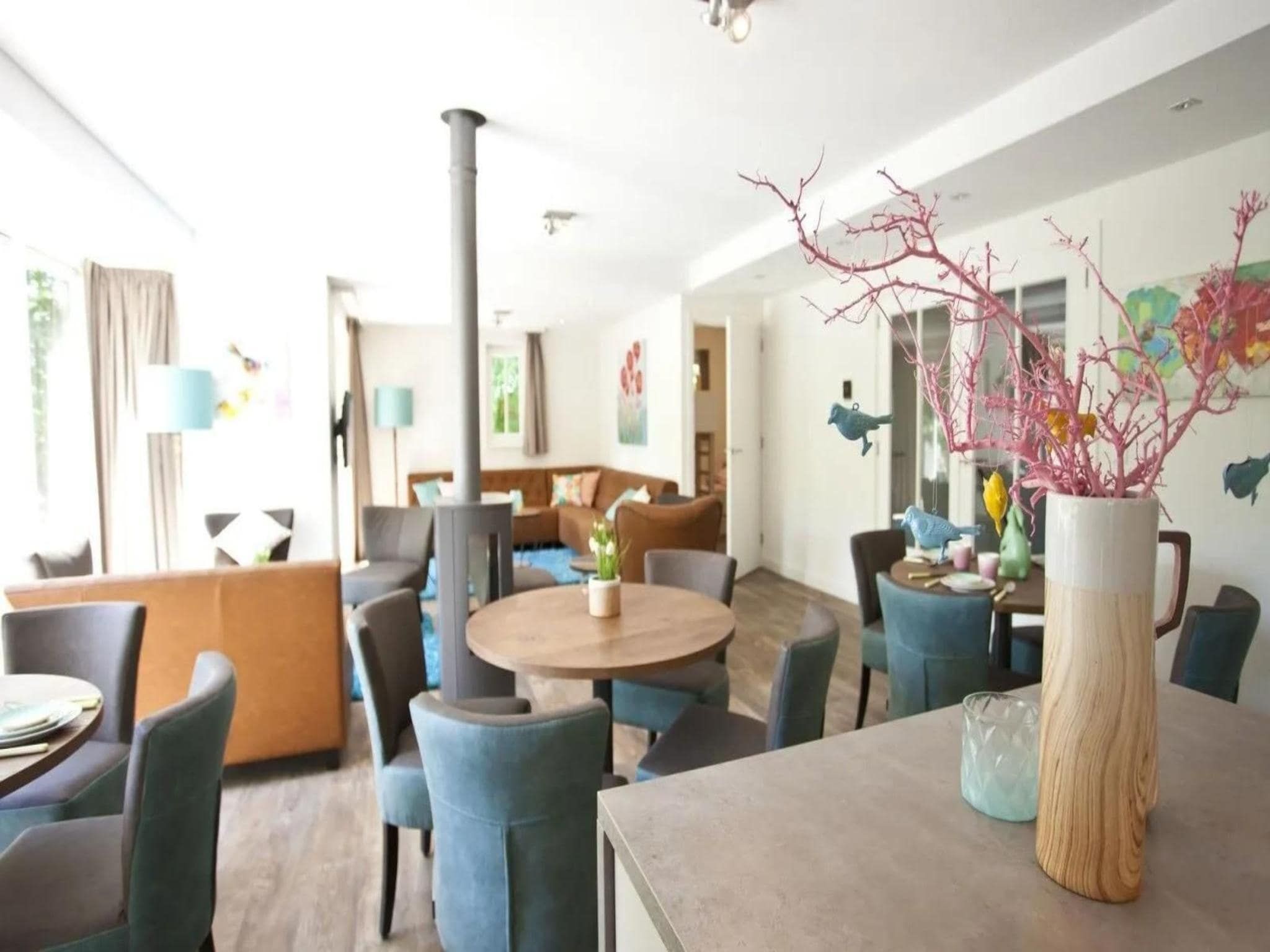 De eetkamer van Group accommodation 20 in Otterlo