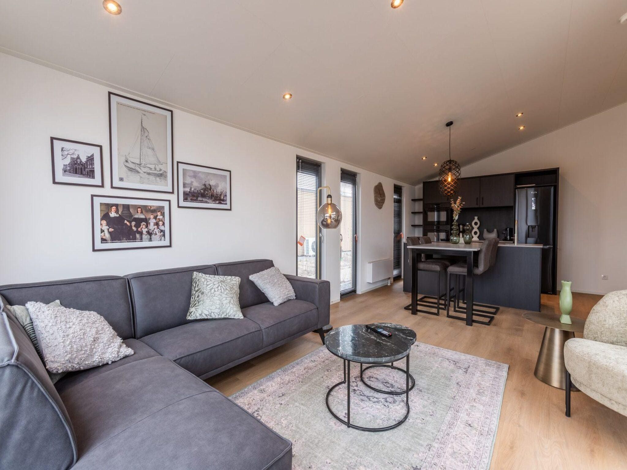 De woonkamer van Cube Split Culinair Sauna 4 in Enkhuizen