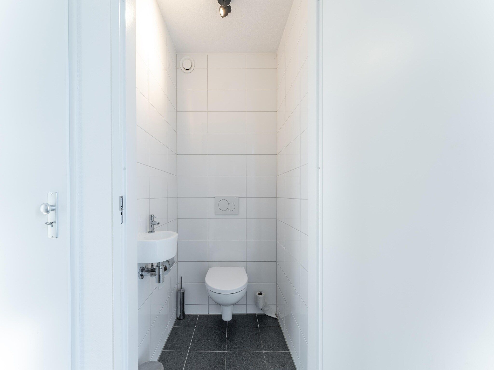 De badkamer van Wulpdal 63 in Scherpenisse