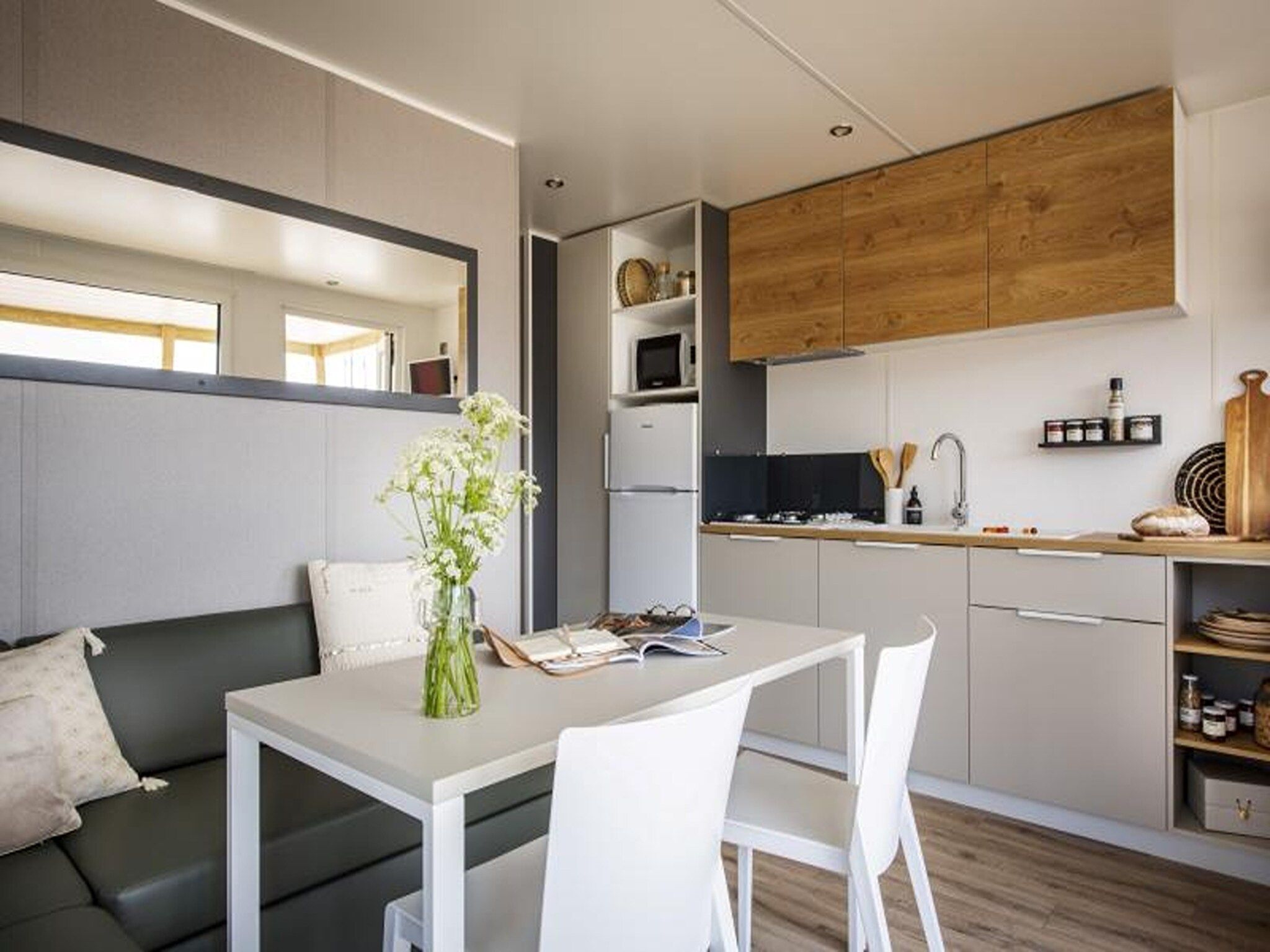 De keuken van Terraslodge 2 in Heeg