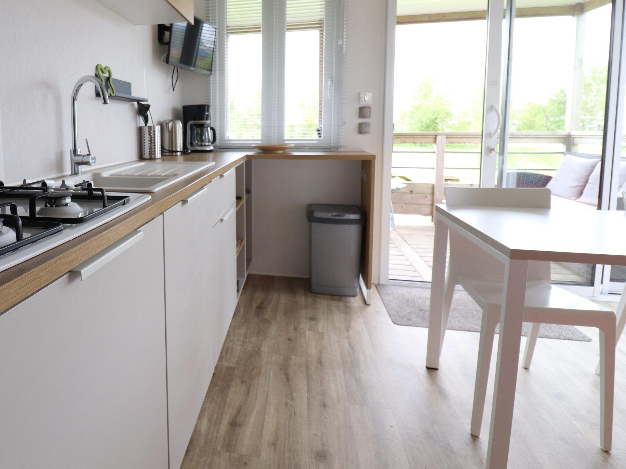 De keuken van Terraslodge 2 in Heeg