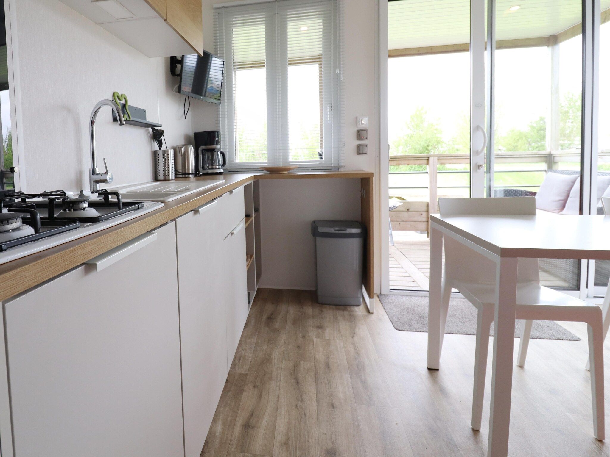 De keuken van Terraslodge 2 in Heeg