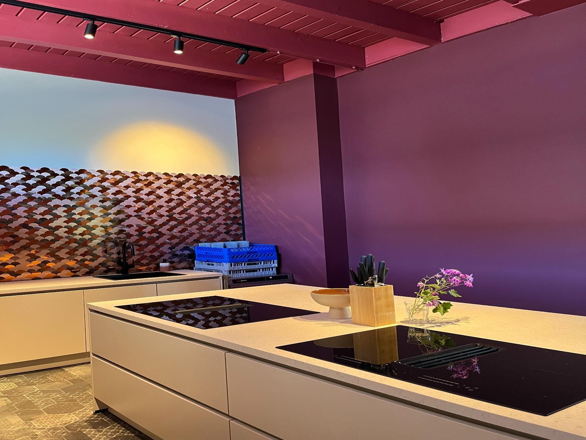 De keuken van Groepsaccommodatie met 10 luxe tweepersoons kamers in Scherpenzeel