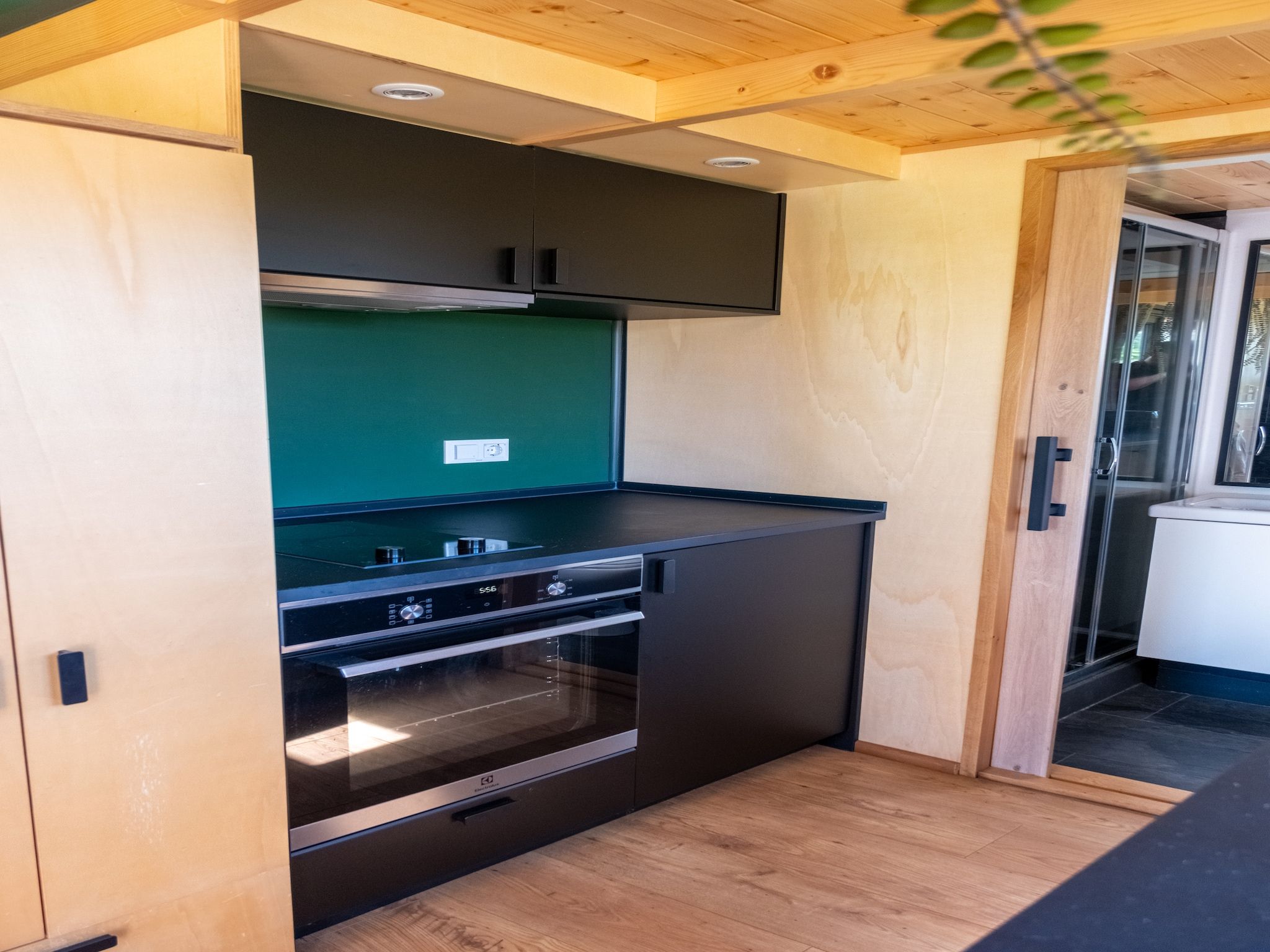 De keuken van Groepsruimte i.c.m. 4 tiny greenhouses in Scherpenzeel
