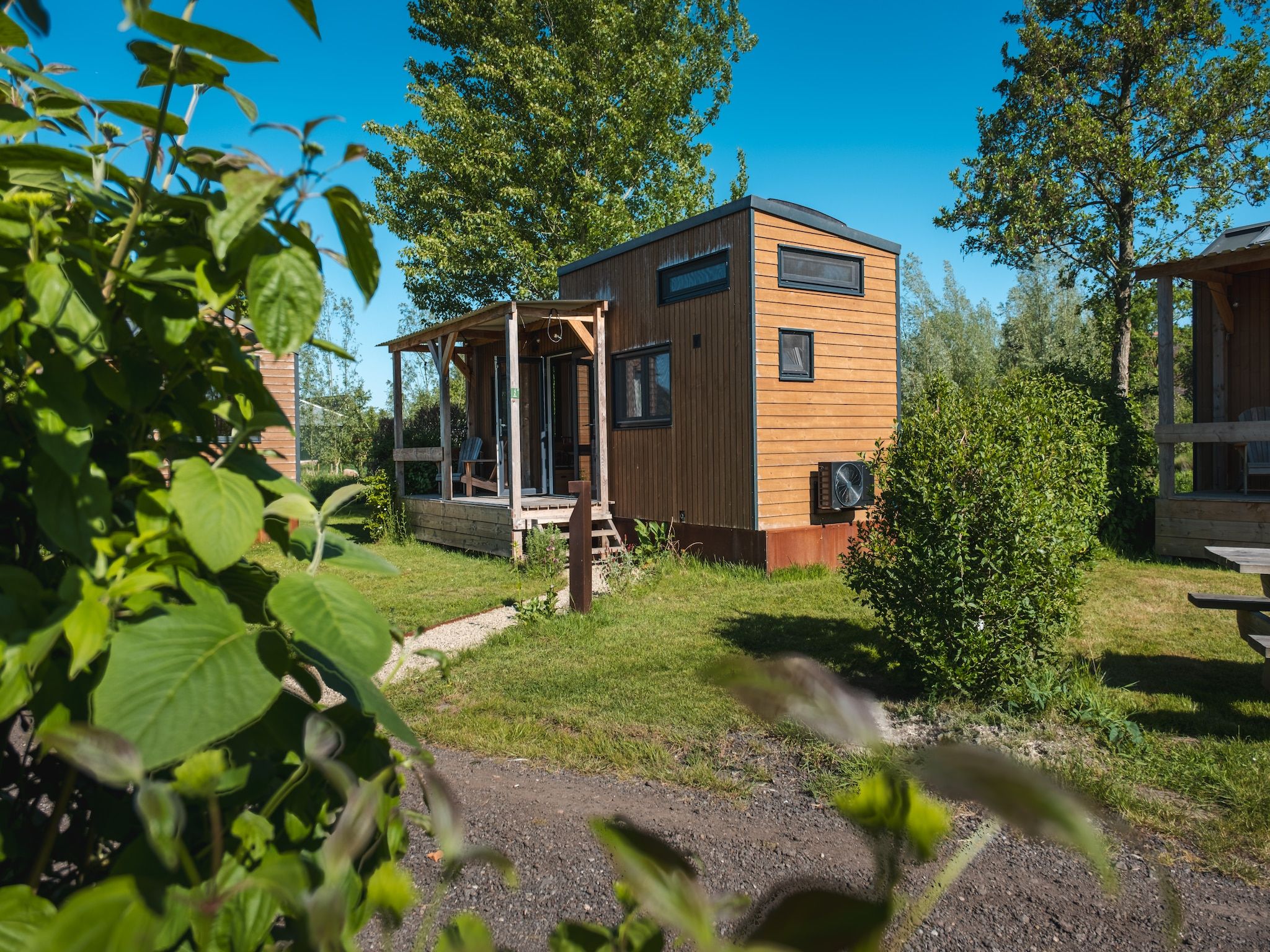 De buitenkant van Groepsruimte i.c.m. 4 tiny greenhouses in Scherpenzeel