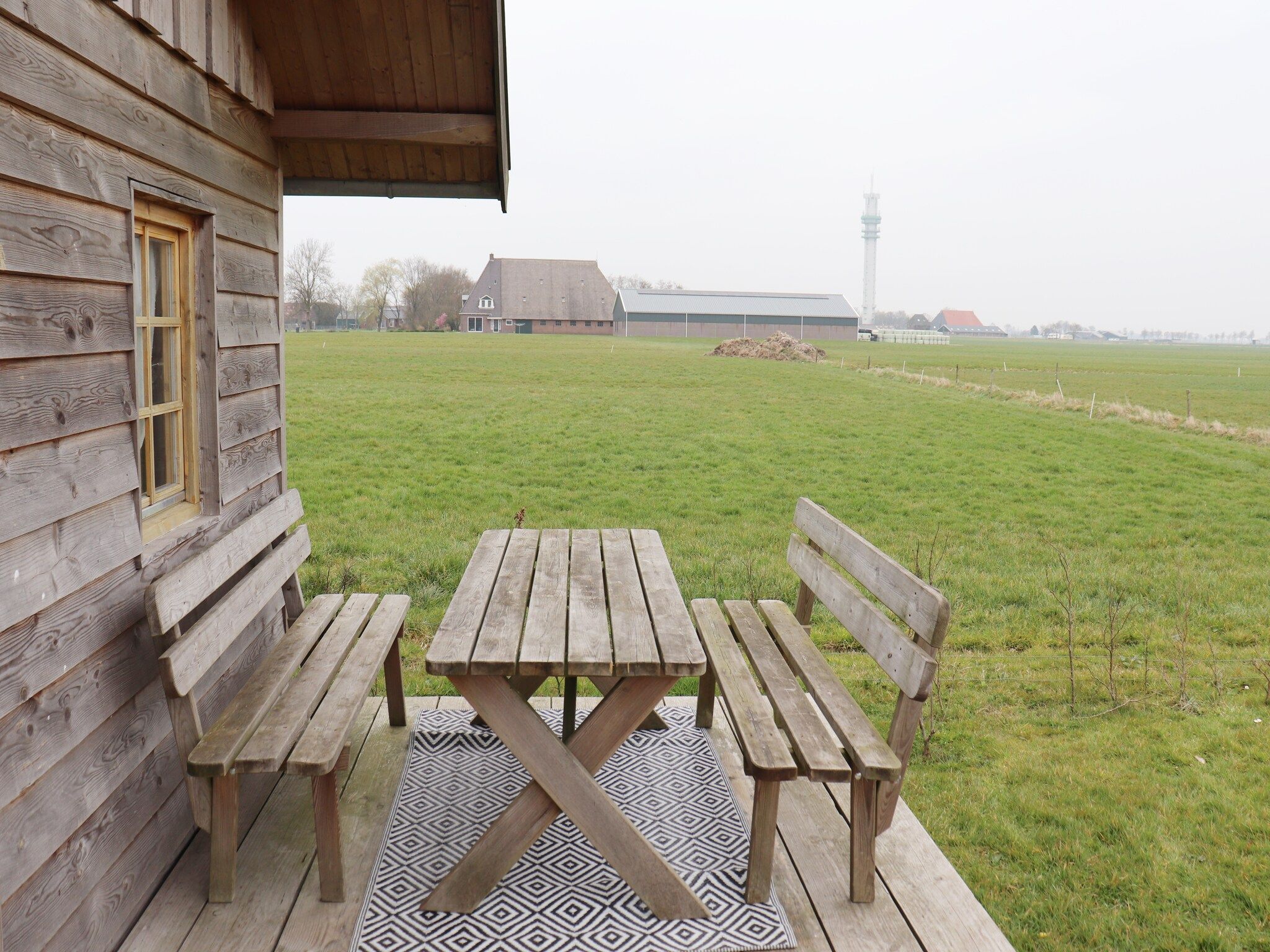 Het terras van Grutto en Turleluur in Tjerkgaast