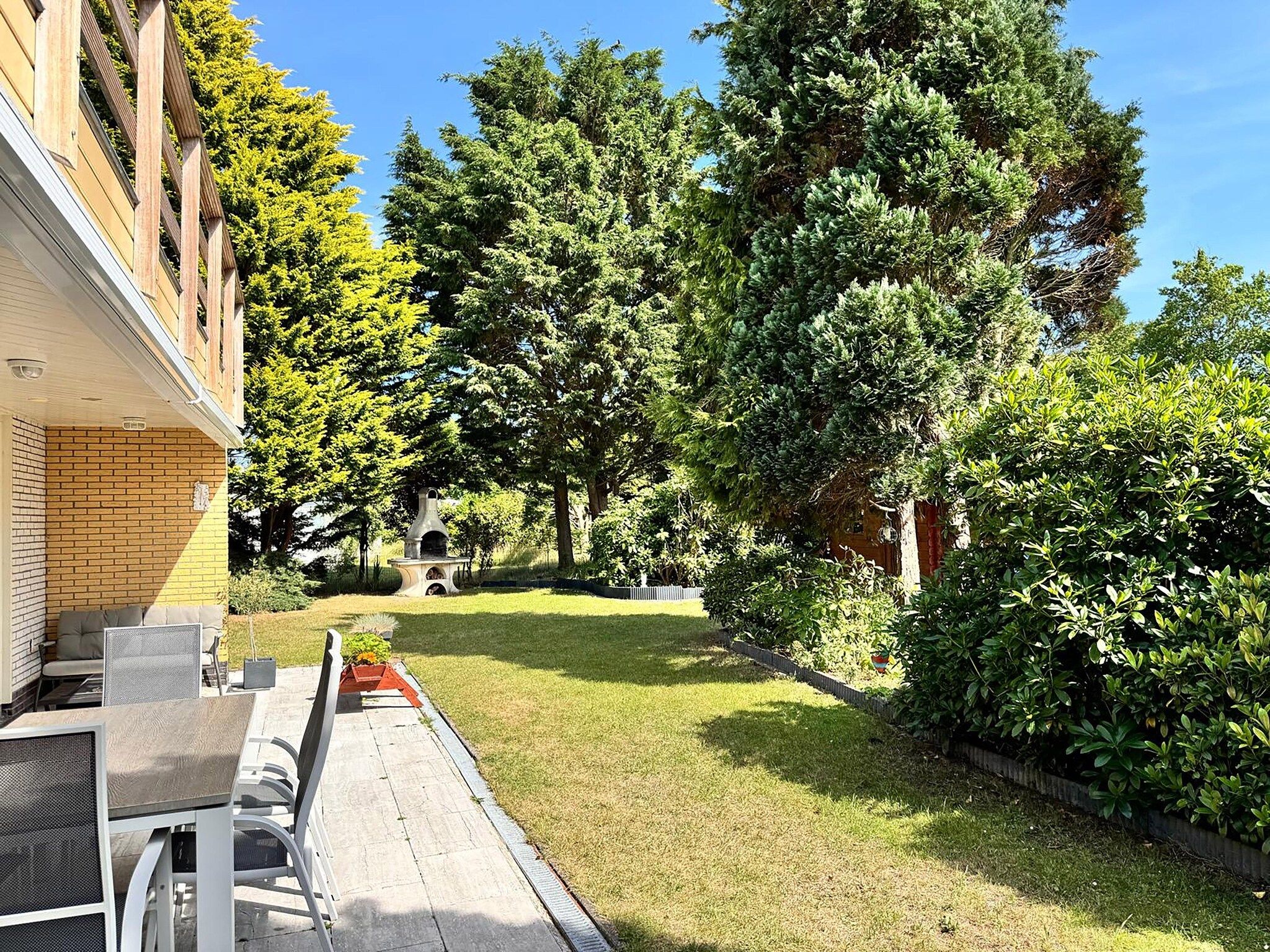 De tuin van Bungalow 309 in De Koog