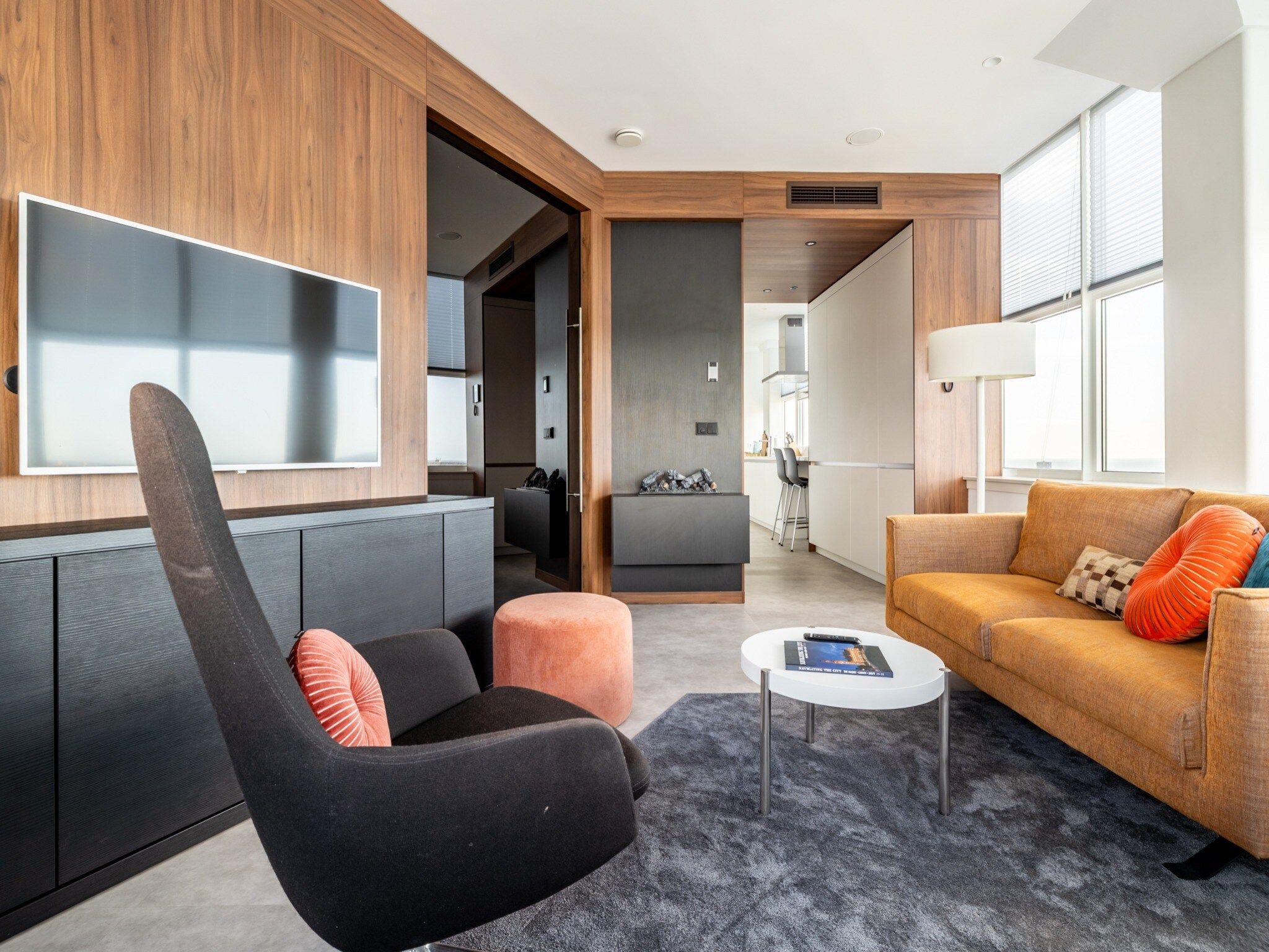 De woonkamer van Toren van Oud 3 in Den Haag