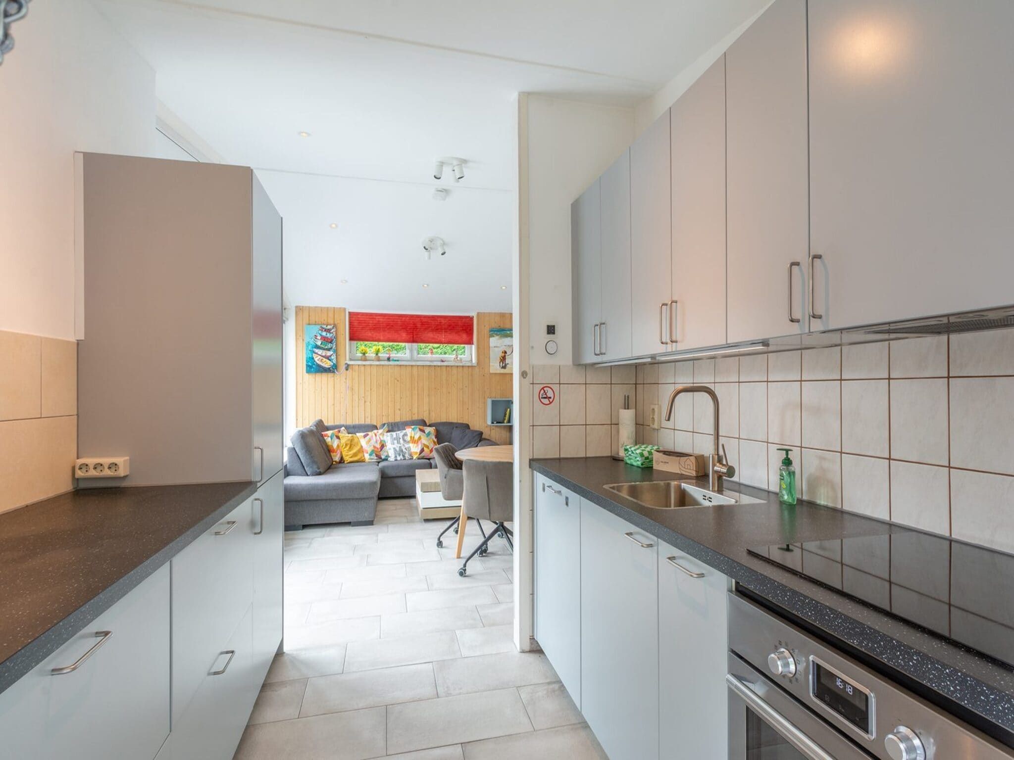 De keuken van Duinland 65 in Sint Maartenszee