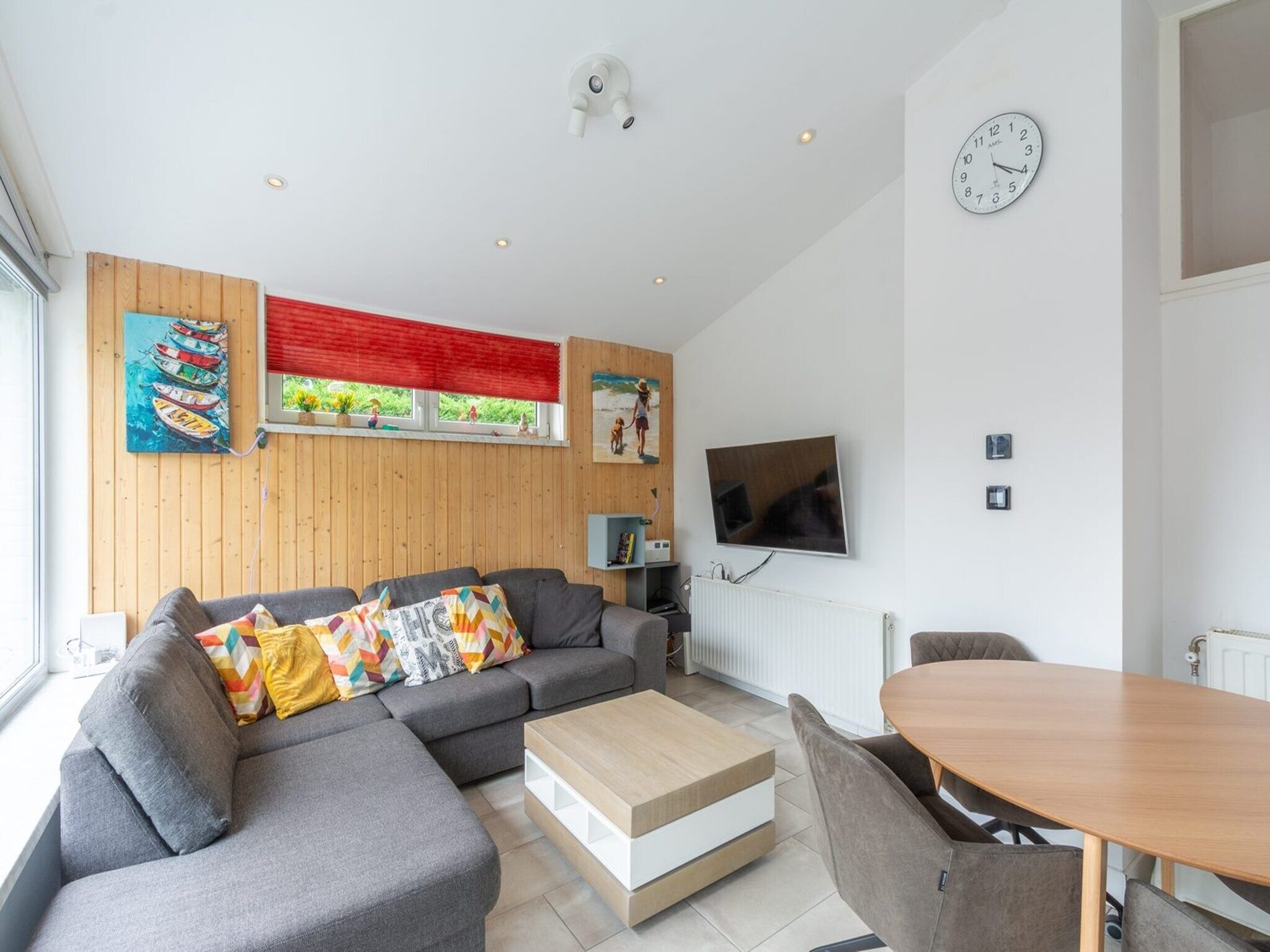 De woonkamer van Duinland 65 in Sint Maartenszee