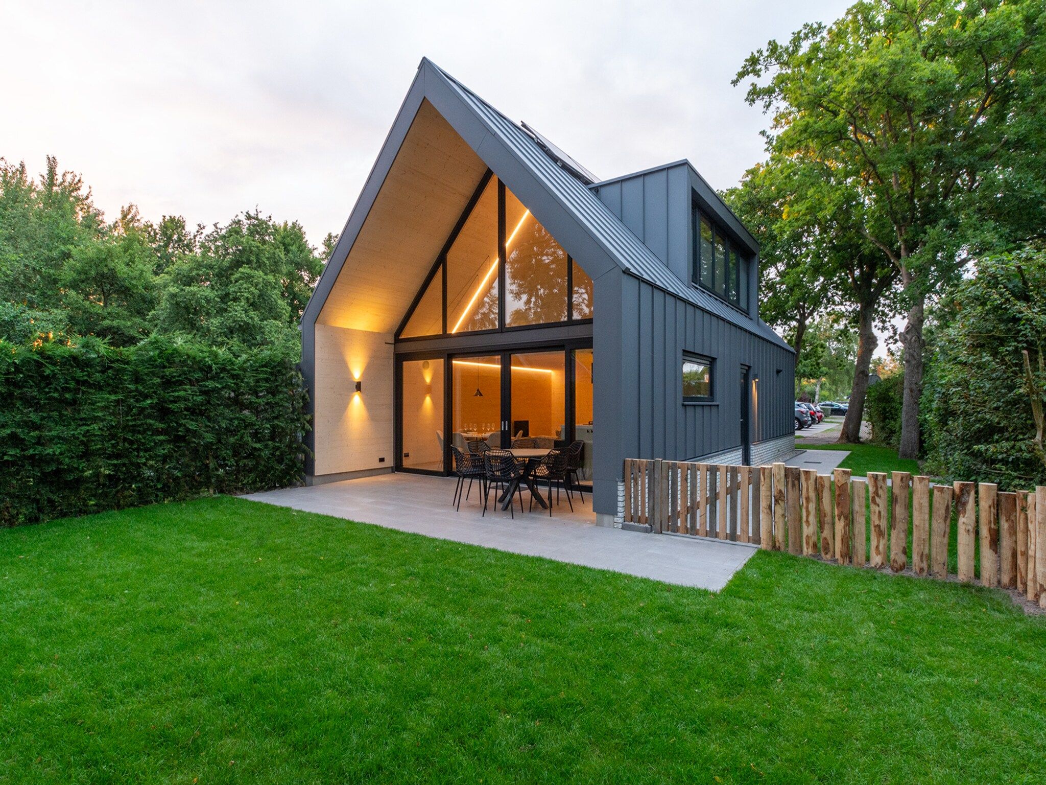De buitenkant van Belkmer Beachhouse in Sint Maartenszee