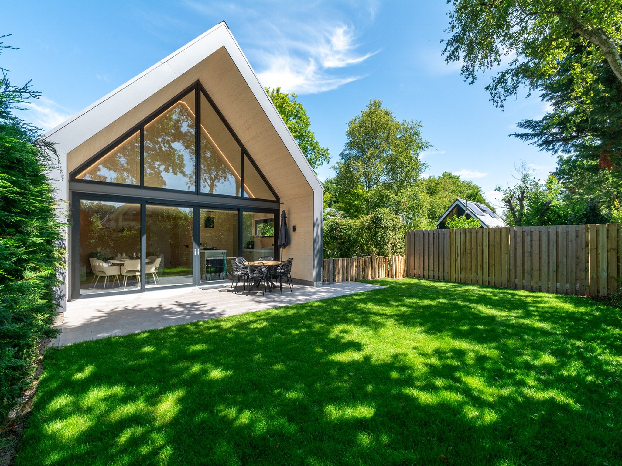 De tuin van Belkmer Beachhouse in Sint Maartenszee