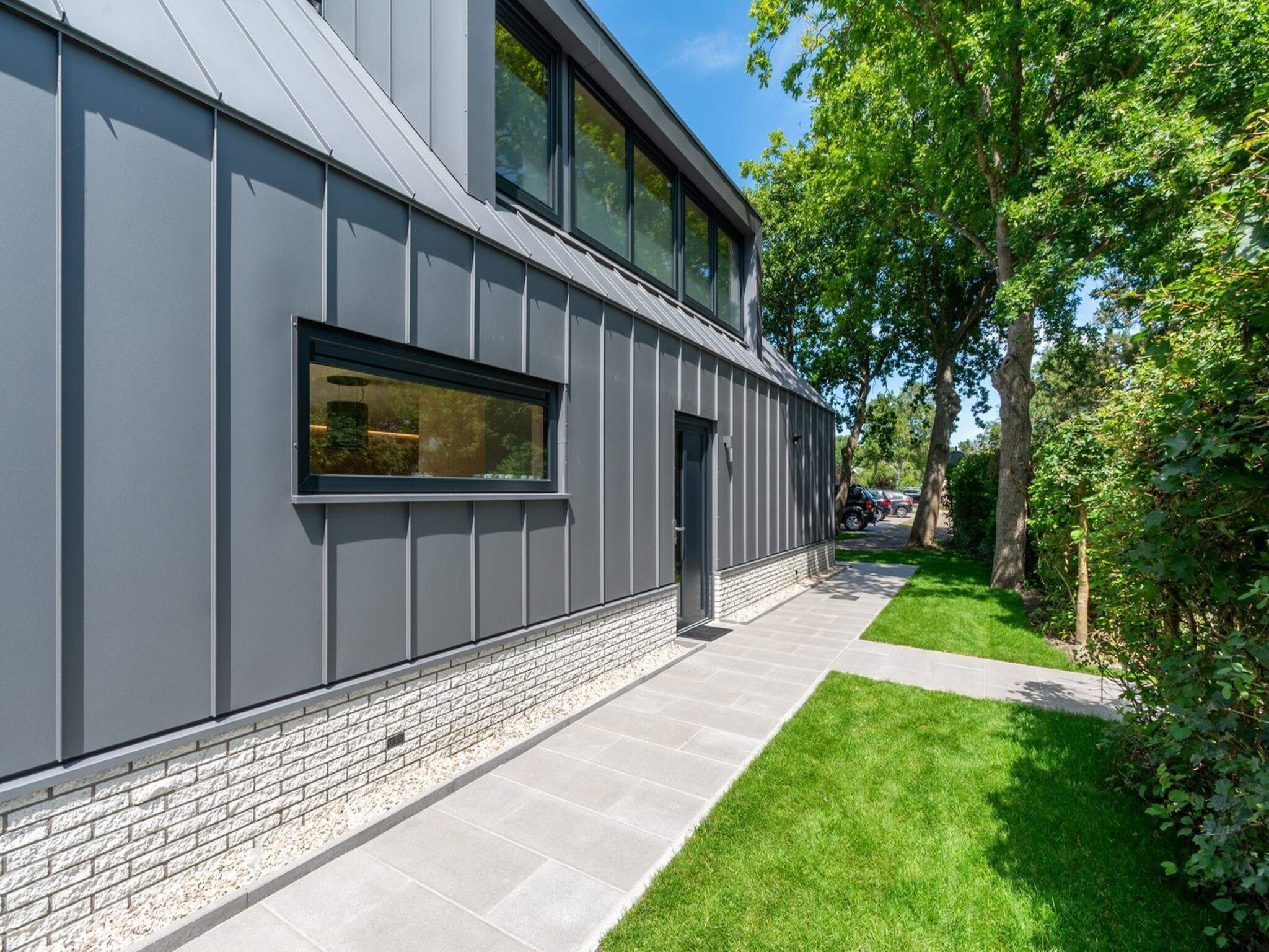 De tuin van Belkmer Beachhouse in Sint Maartenszee