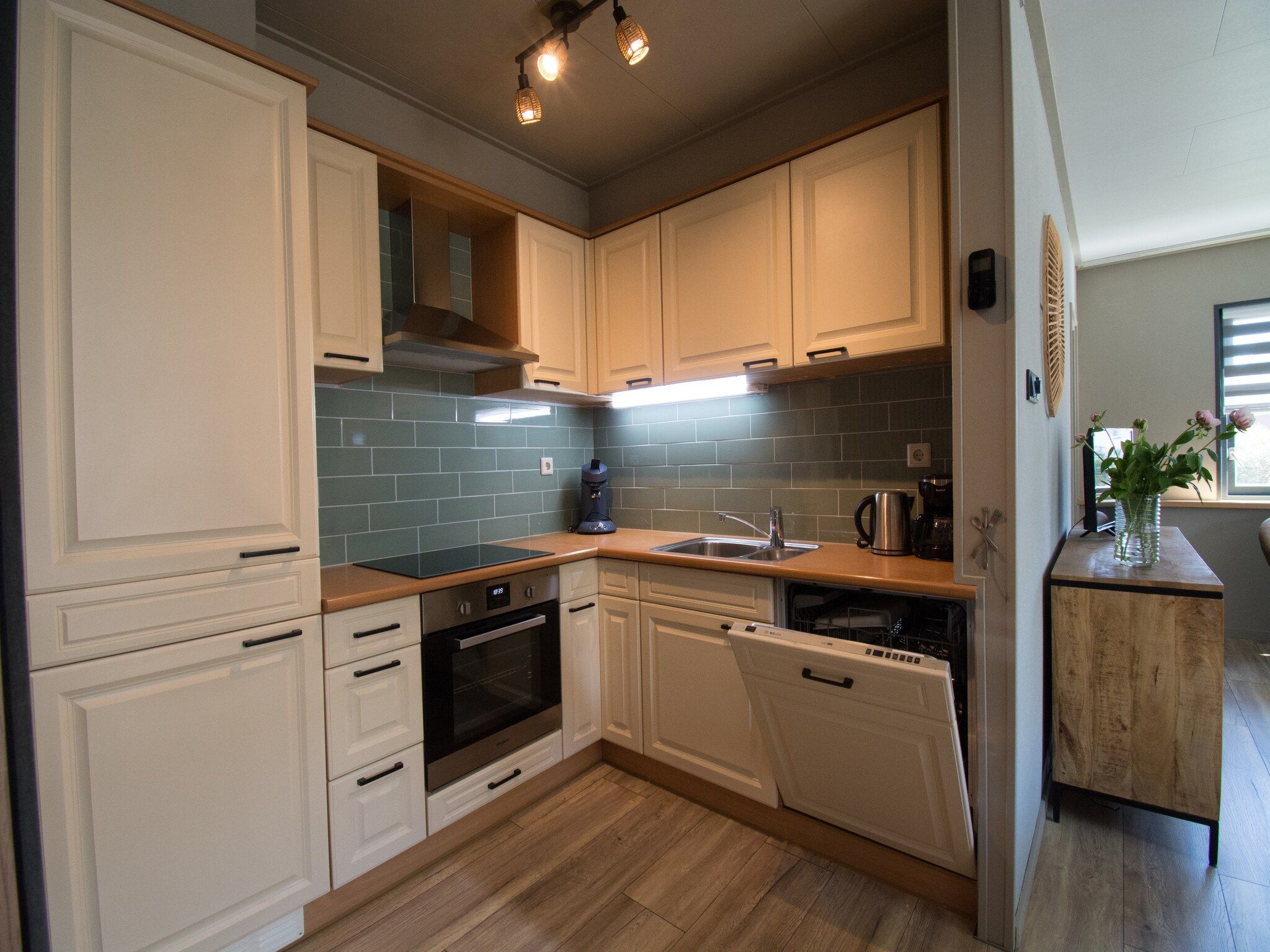 De keuken van Bungalow Mui aan Zee in Petten