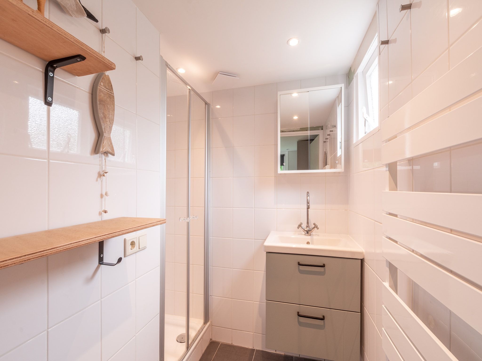 De badkamer van Duinland 50 in Sint Maartenszee
