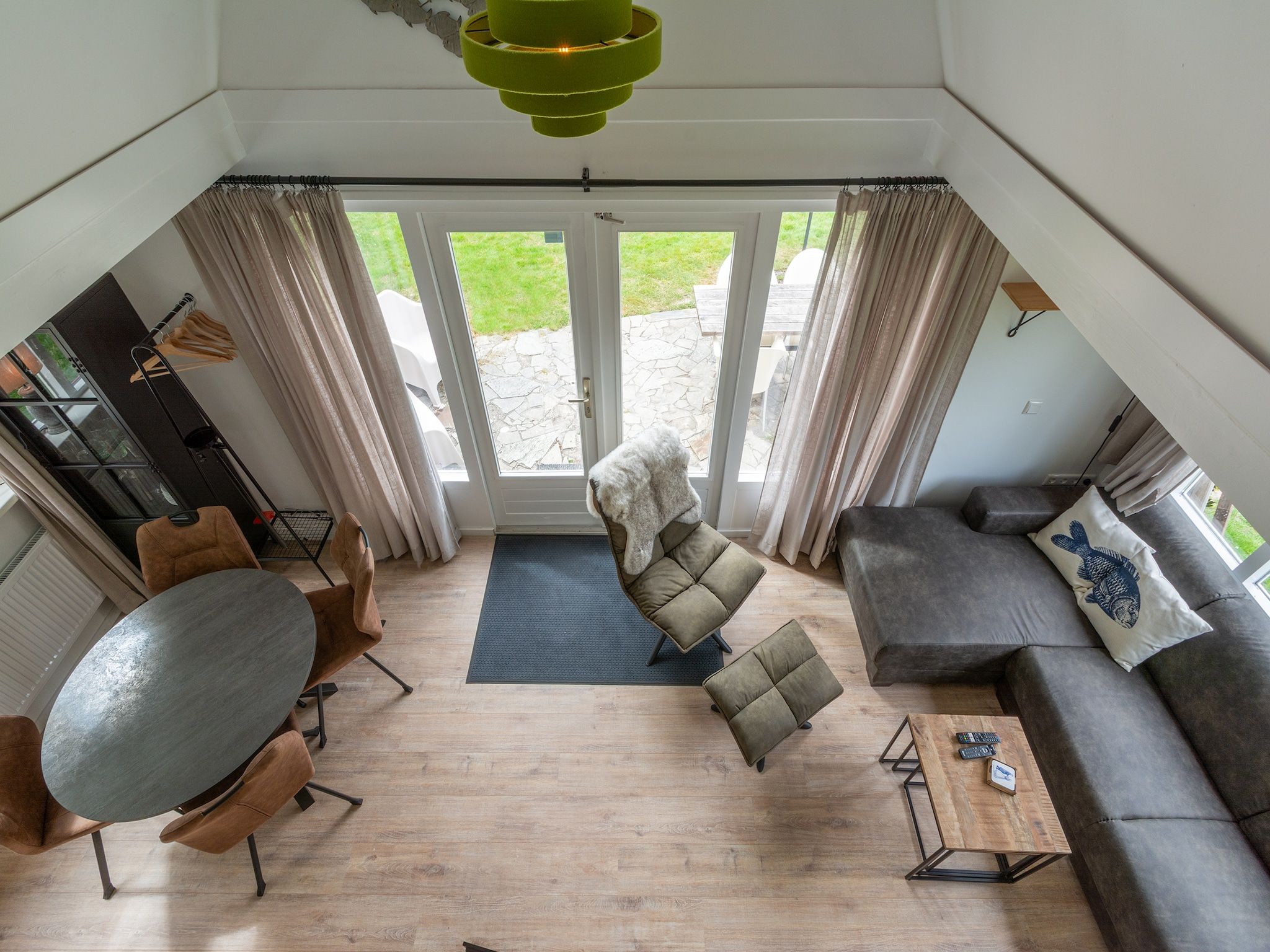 De woonkamer van Duinland 50 in Sint Maartenszee