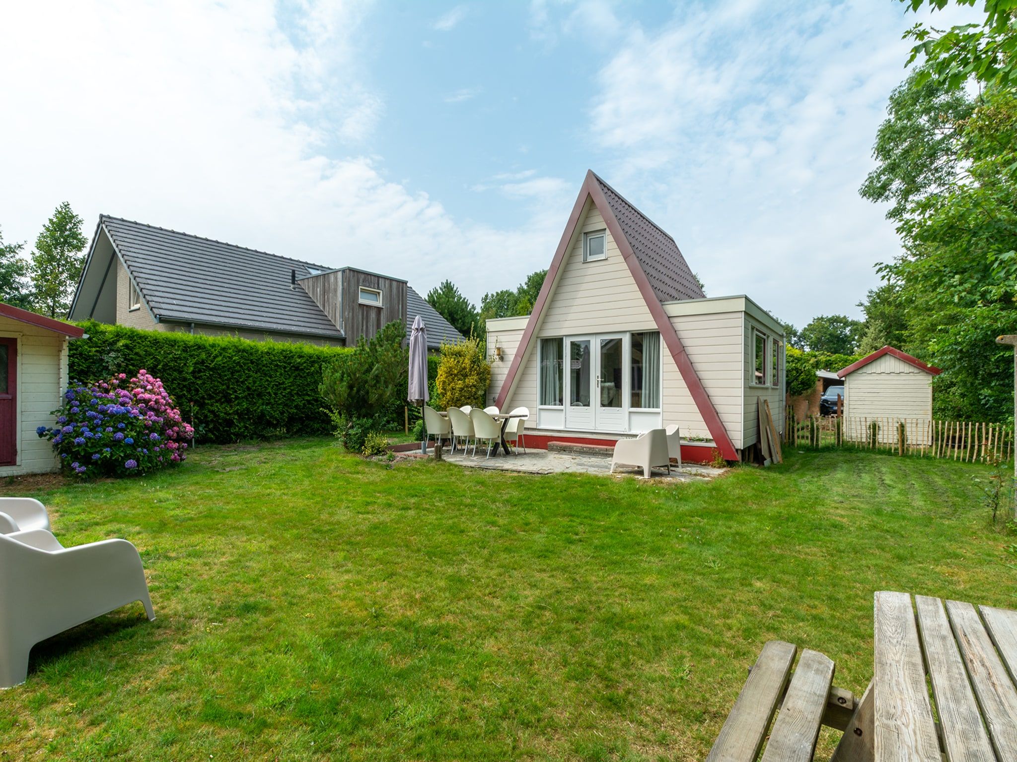 De tuin van Duinland 50 in Sint Maartenszee