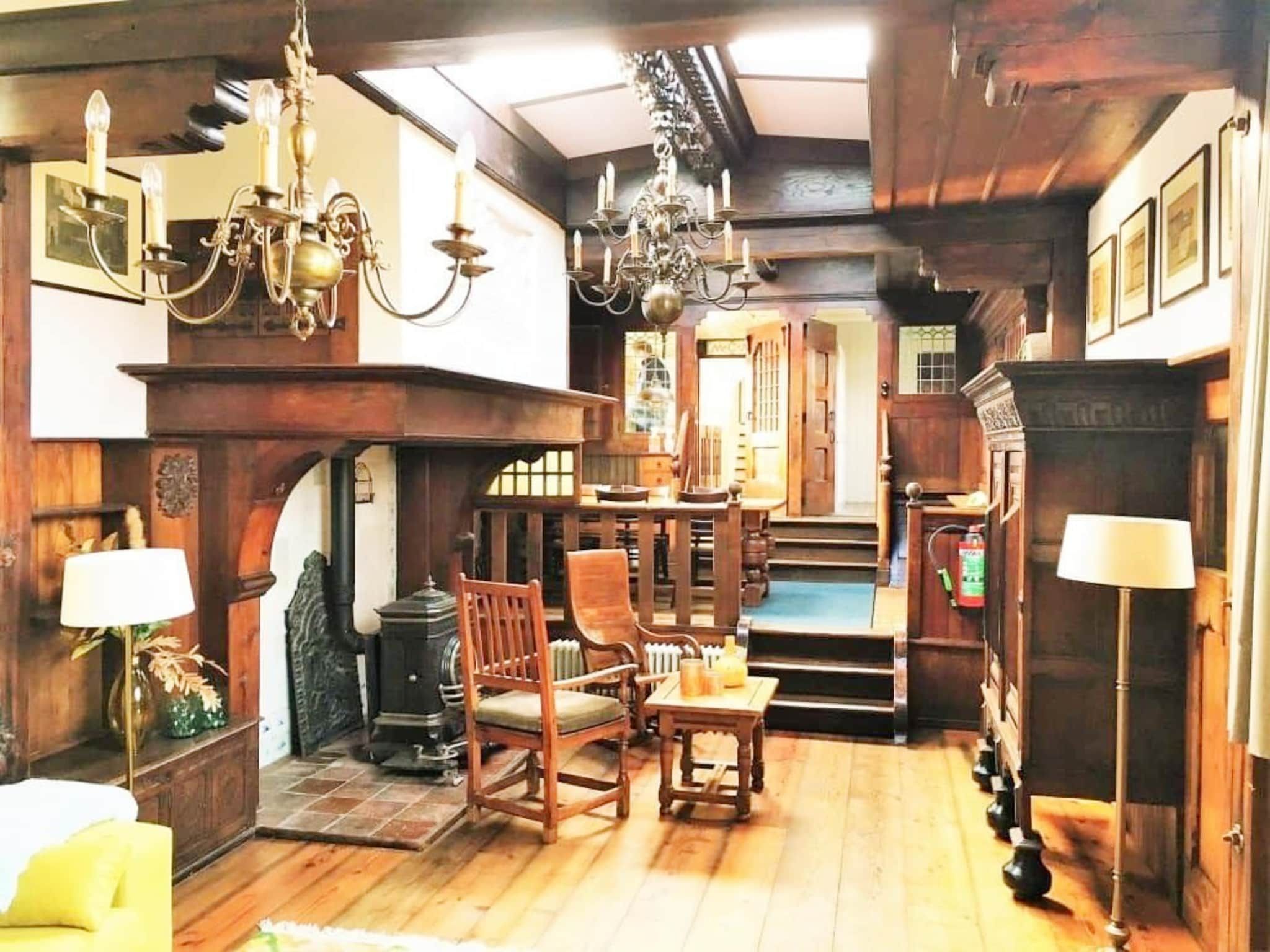 De woonkamer van De Zwerver Naarden in Naarden