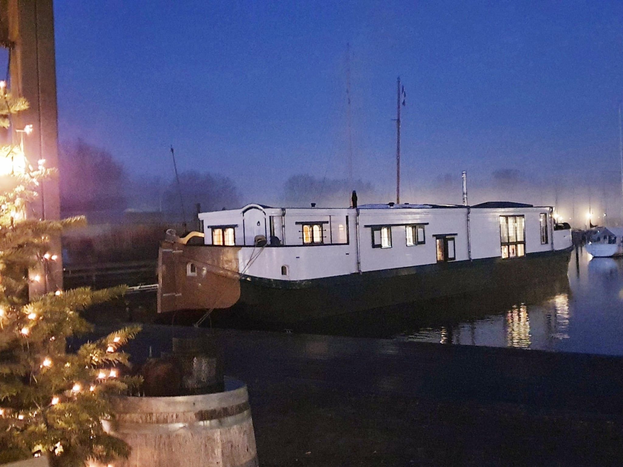 De buitenkant van De Zwerver Naarden in Naarden