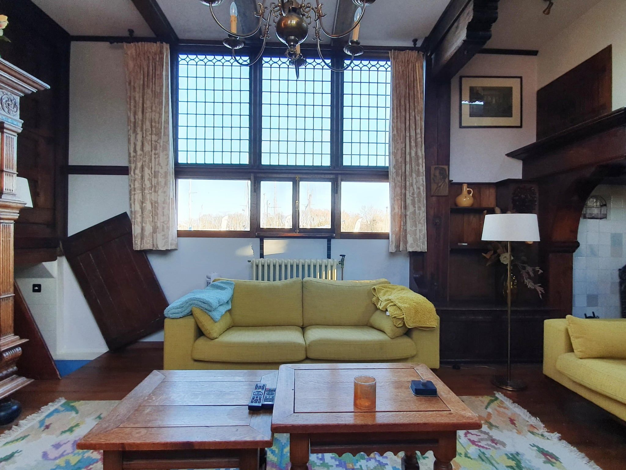 De woonkamer van De Zwerver Naarden in Naarden