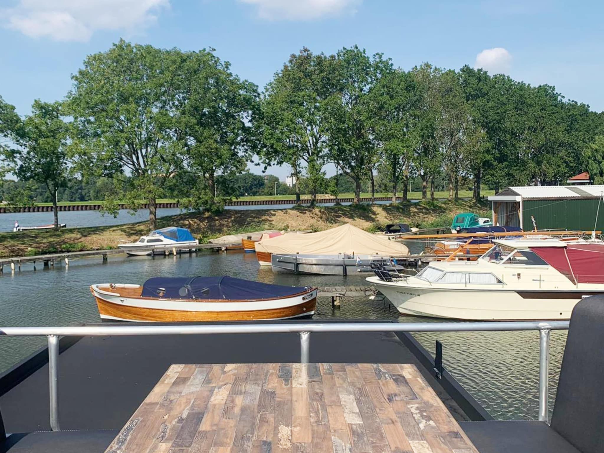 Het uitzicht vanaf Havenlodge with roof terrace and balcony (4 pers) in Amsterdam in Amsterdam