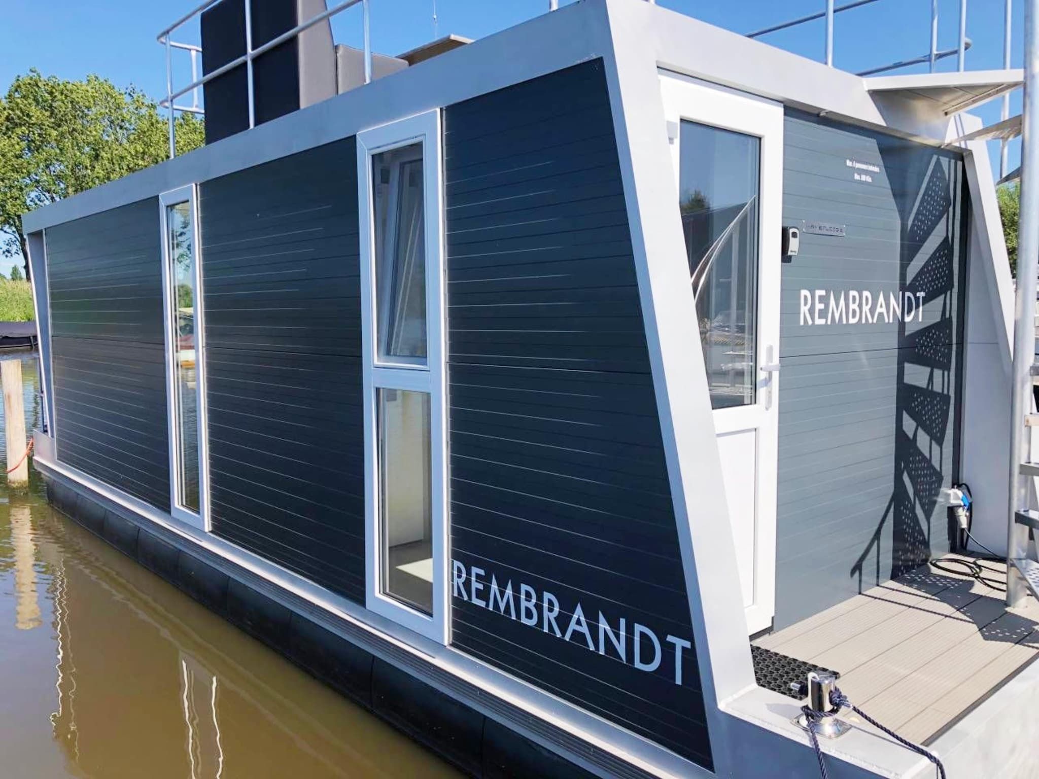 De buitenkant van Havenlodge with roof terrace and balcony (4 pers) in Amsterdam in Amsterdam