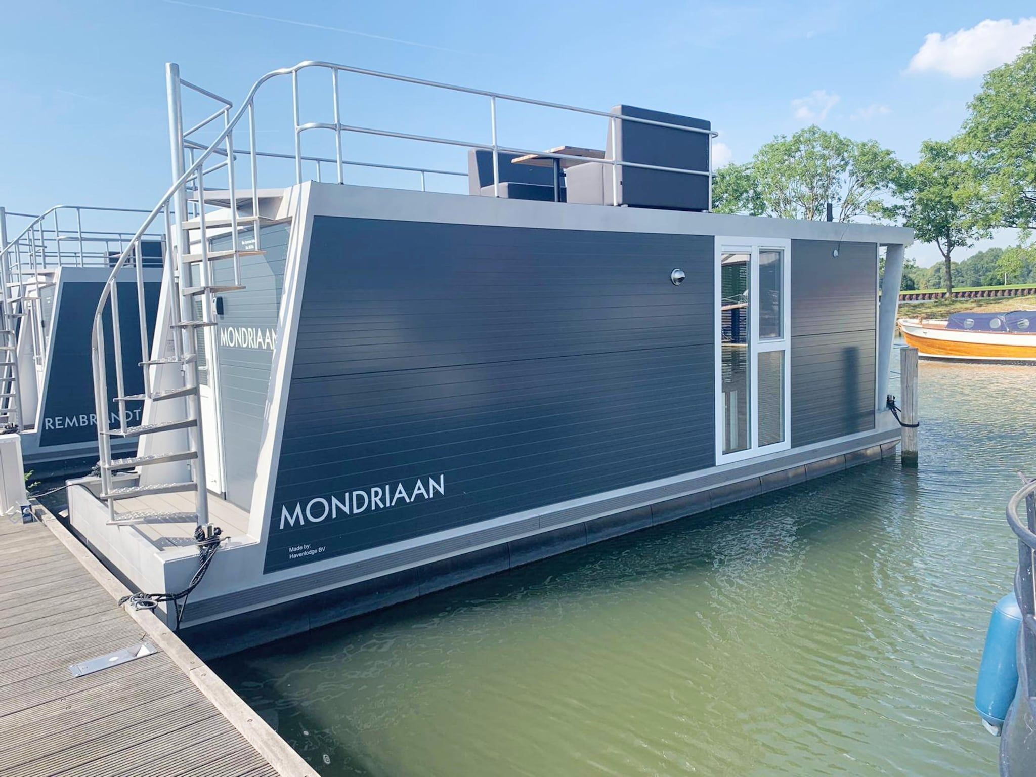De buitenkant van Havenlodge with roof terrace and balcony (4 pers) in Amsterdam in Amsterdam