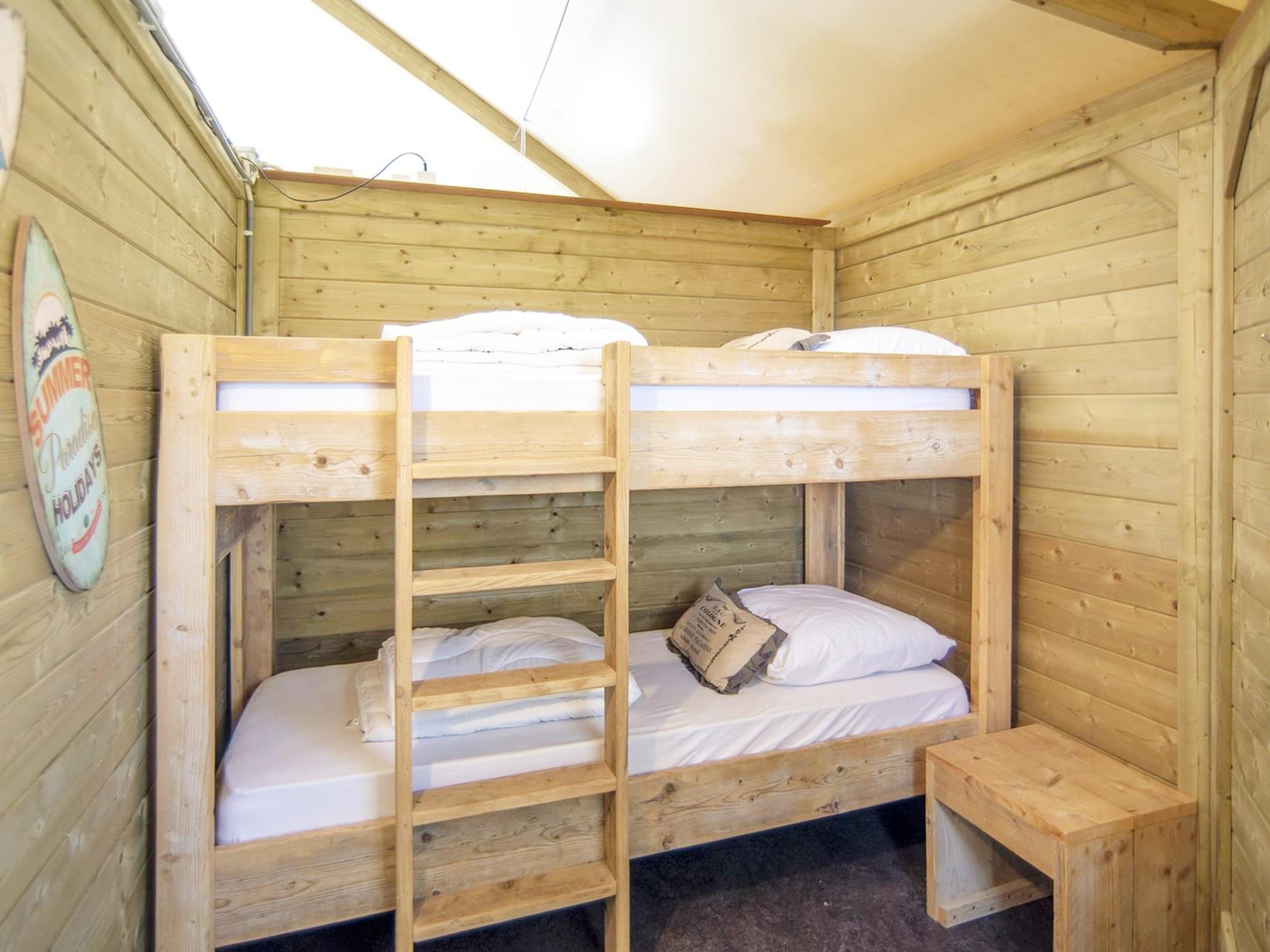 Een slaapkamer van Dune home 4 people, with private sanitary facilities in Almere