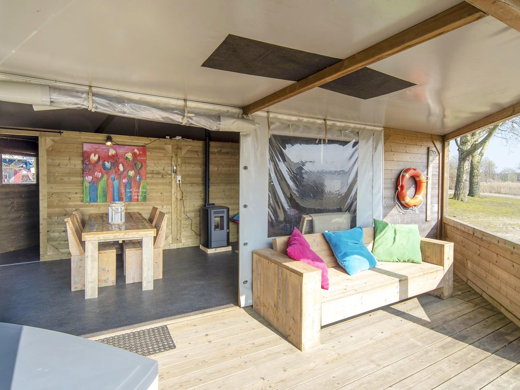 De woonkamer van Dune home 4 people, with private sanitary facilities in Almere